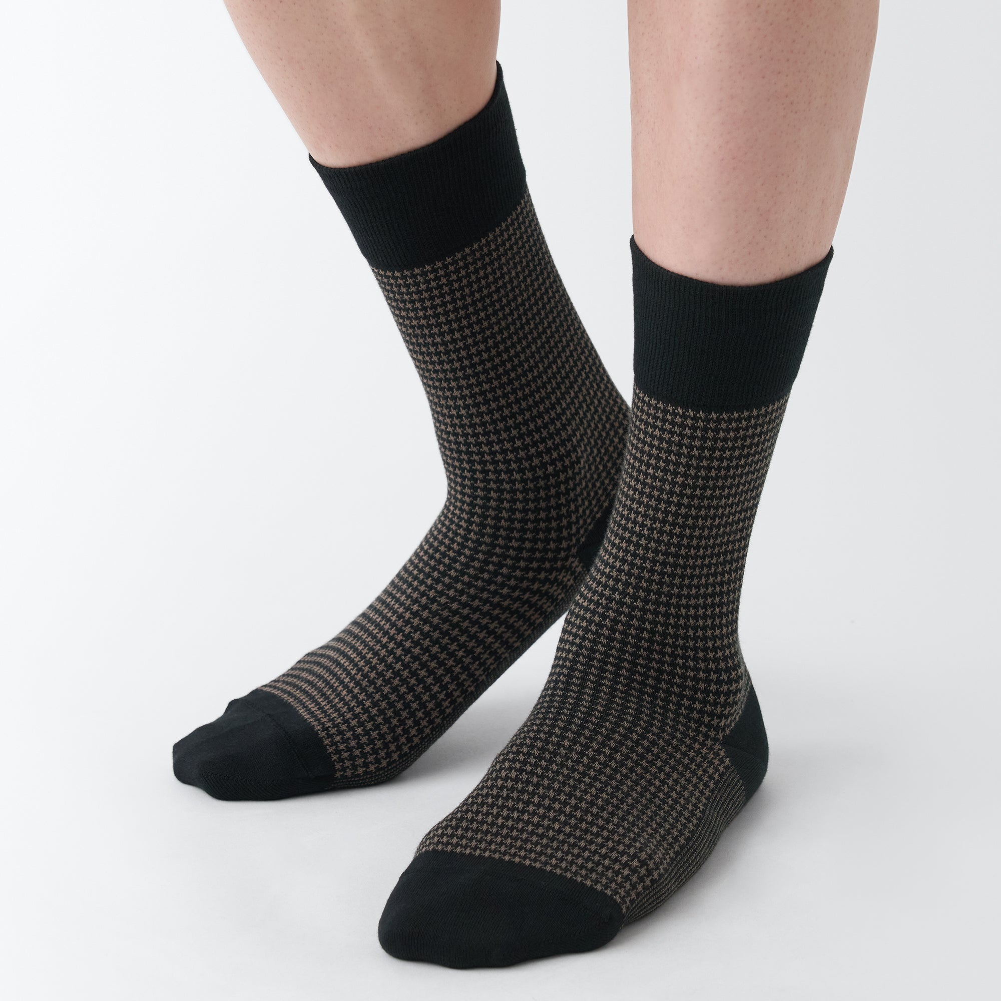 Right Angle Socks - Houndstooth Pattern