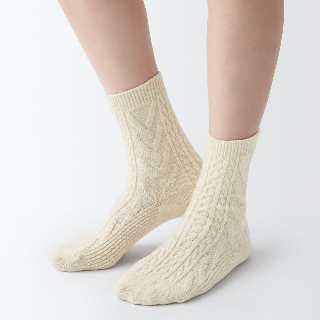 Right Angle Loose Top Socks