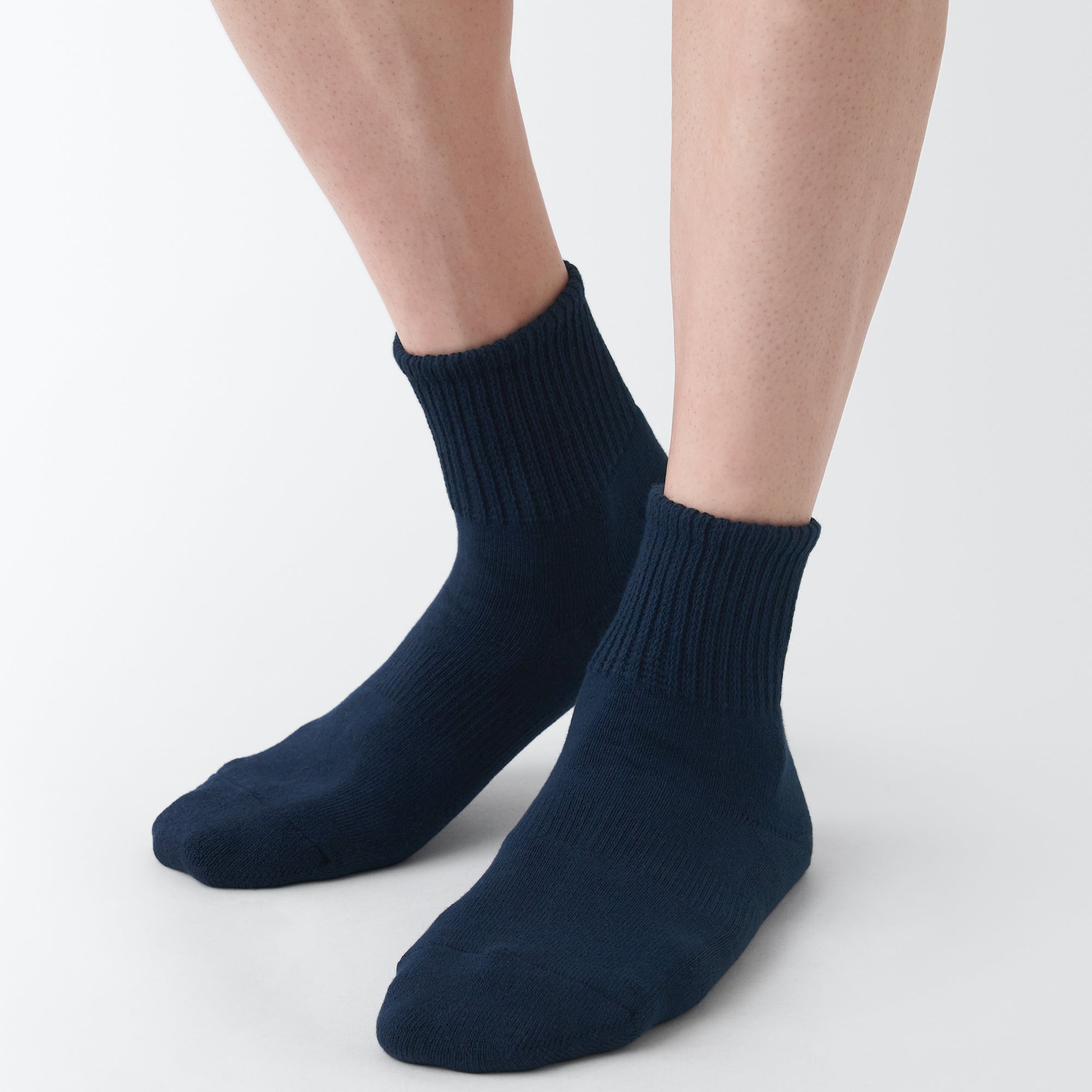 Right Angle Pile Short Socks