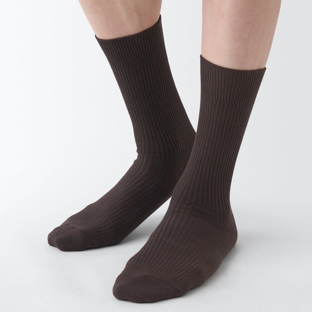 Right Angle Ribbed Socks