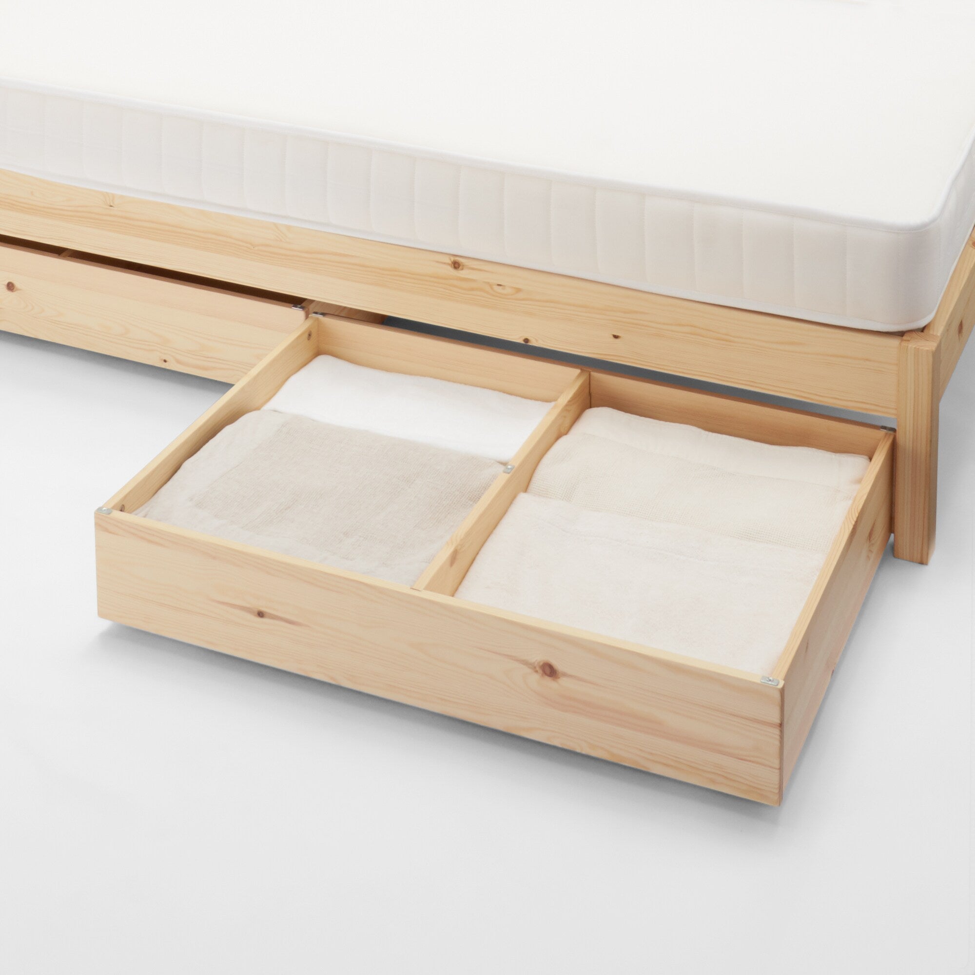 [HD] Pine Wooden Bed - King