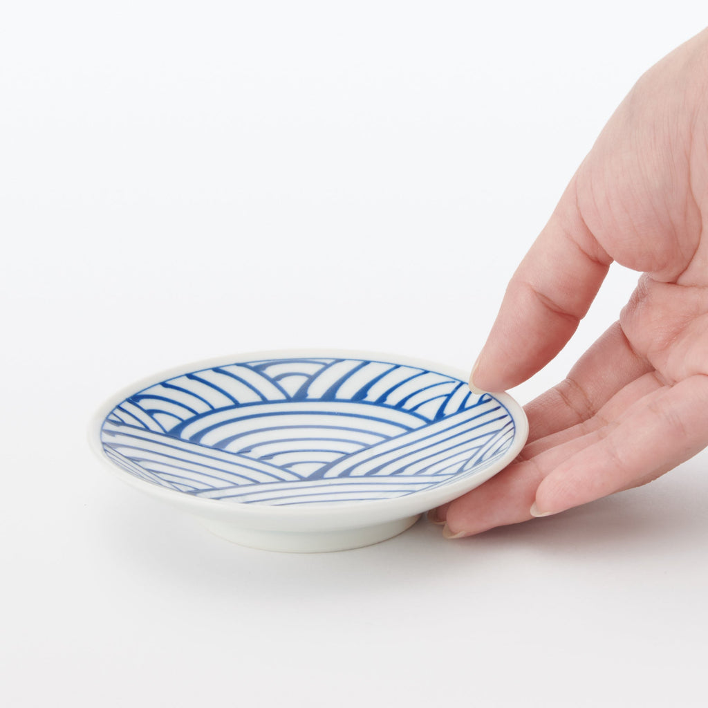Hasami Ware Small Plate - Large Wave Pattern