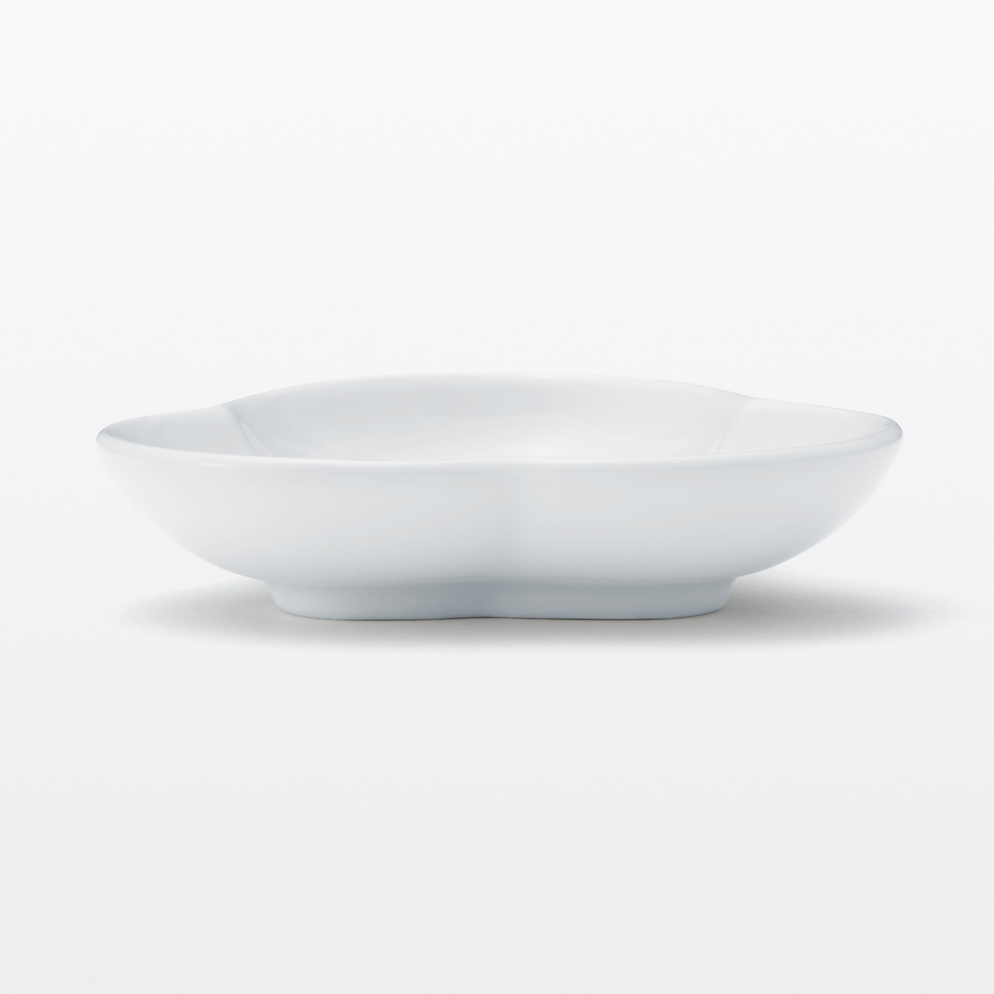 Hasami Ware Lucky Small Plate - Pine - White