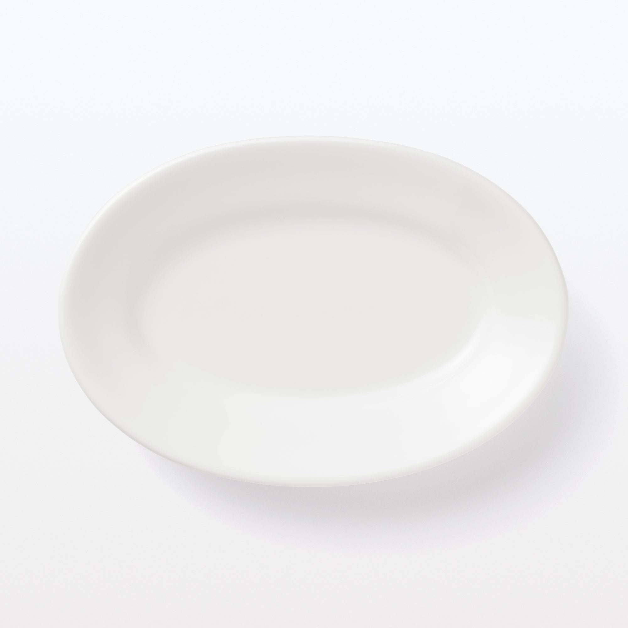 Porcelain Rimmed Oval Plate Small - White