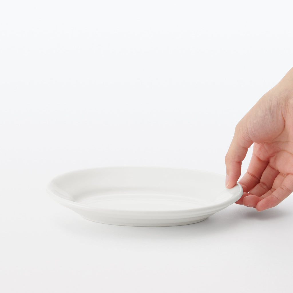 Porcelain Rimmed Oval Plate Small - White