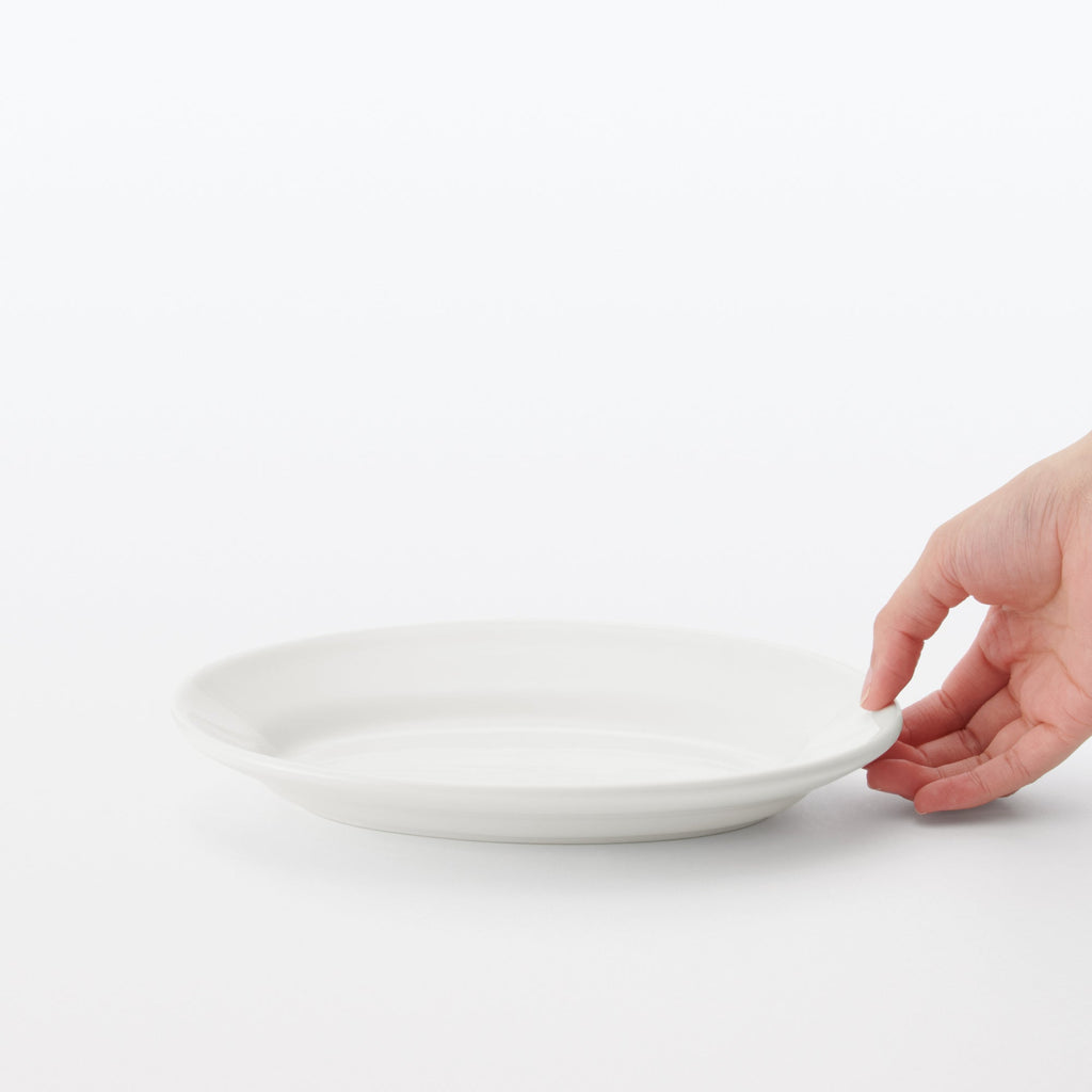 Porcelain Rimmed Oval Plate Medium - White