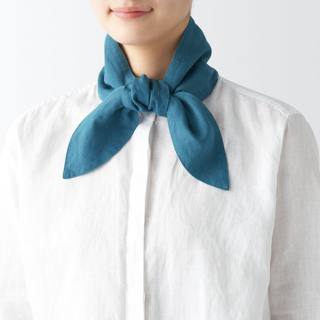 Cool Touch Scarf with Pocket