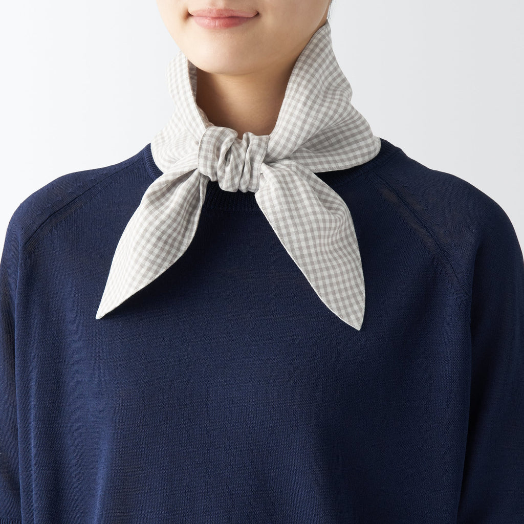 Cool Touch Scarf with Pocket