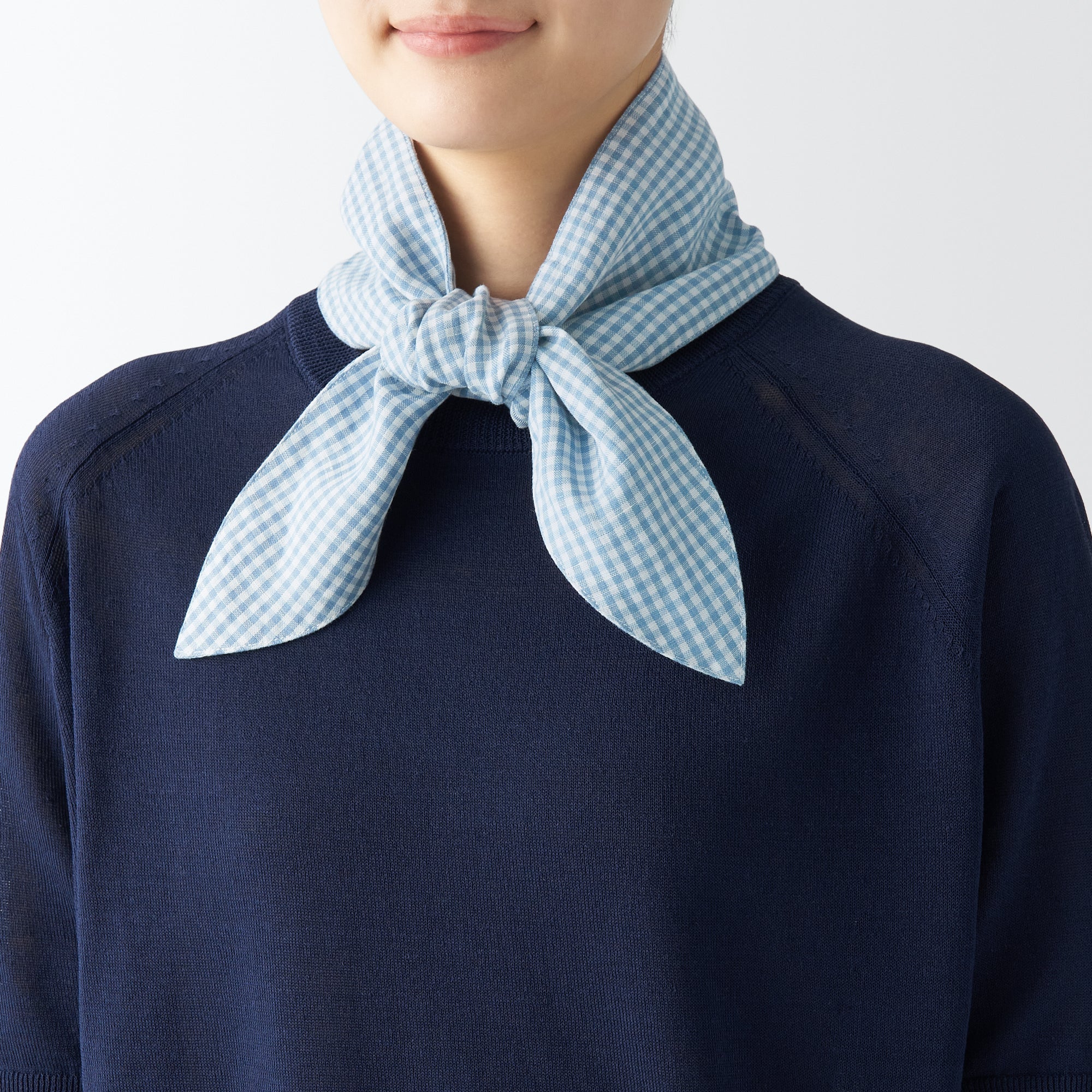Cool Touch Scarf with Pocket