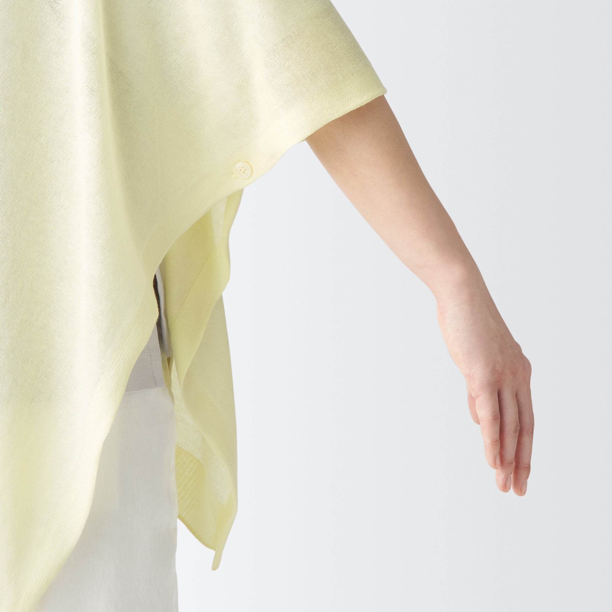 High-Twist Cotton Buttoned Bolero