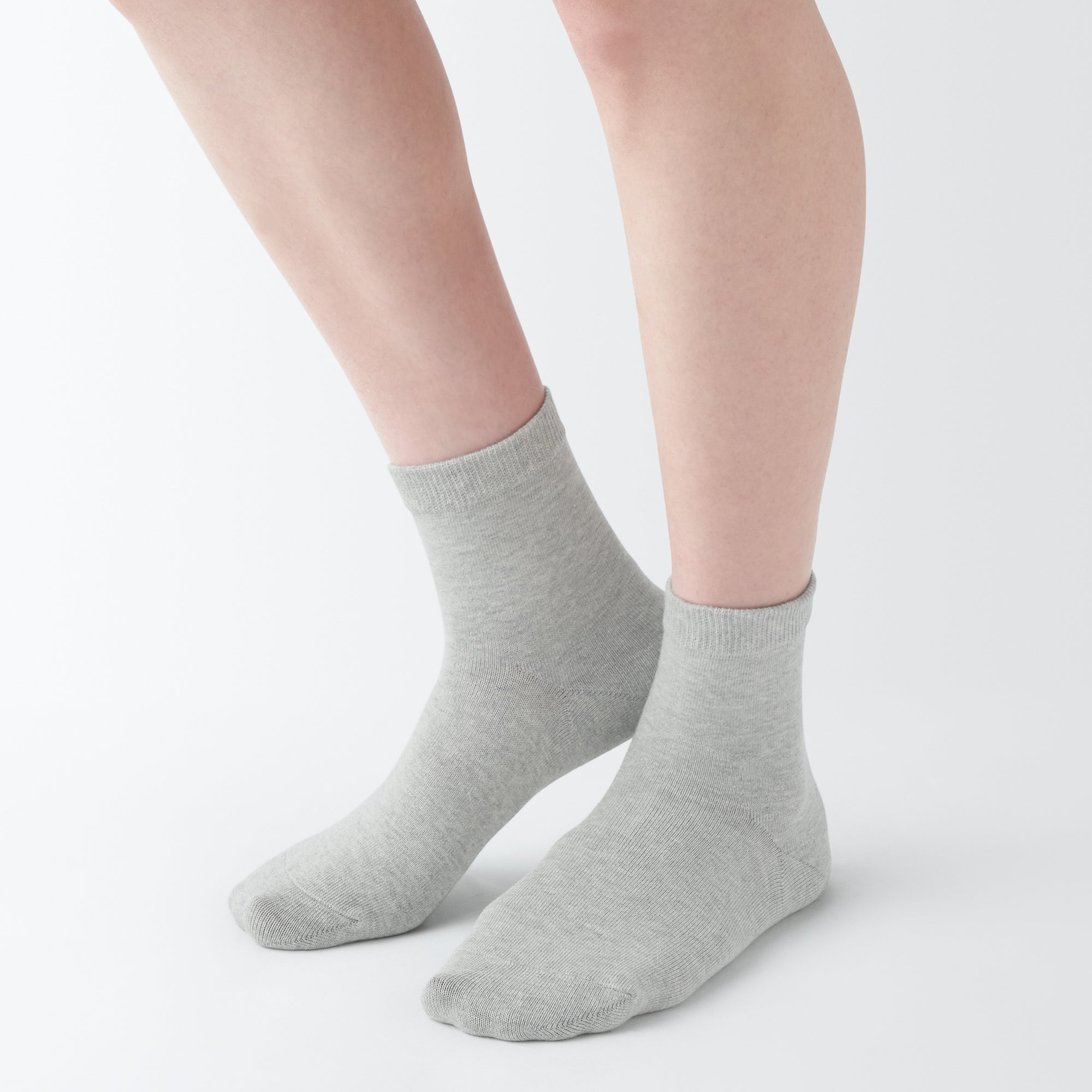 Right Angle 3 Layer Loose Top Short Socks