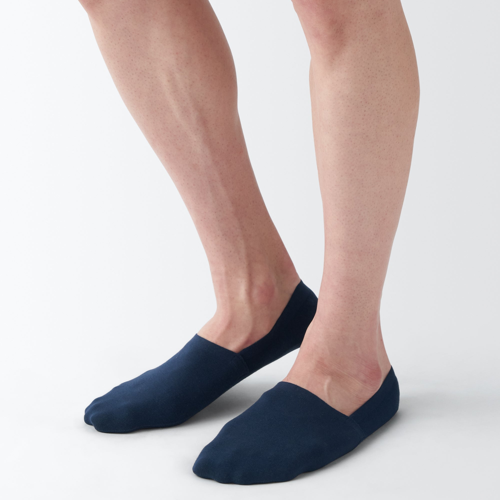 Seamless Toe High Cut No-Show Socks with Heel Grip