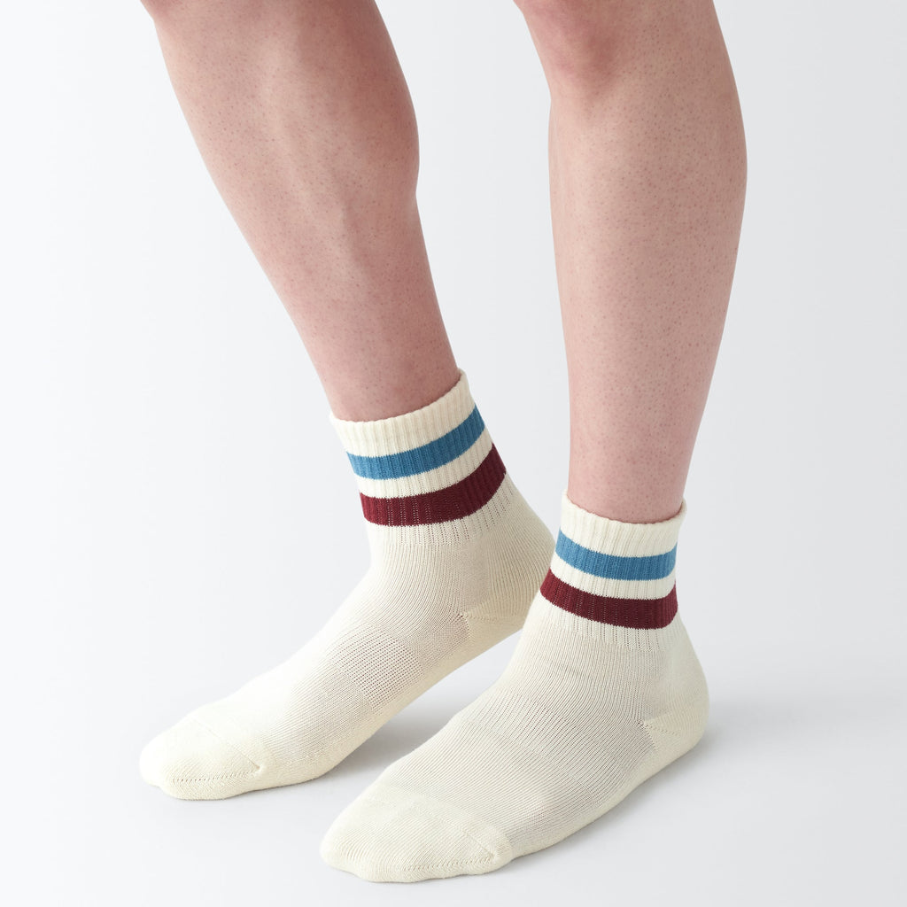 Right Angle Pile Short Socks