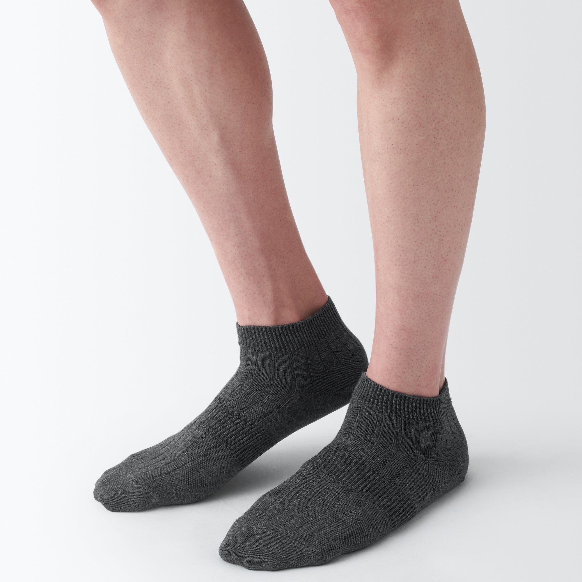 Right Angle Pile Short Socks