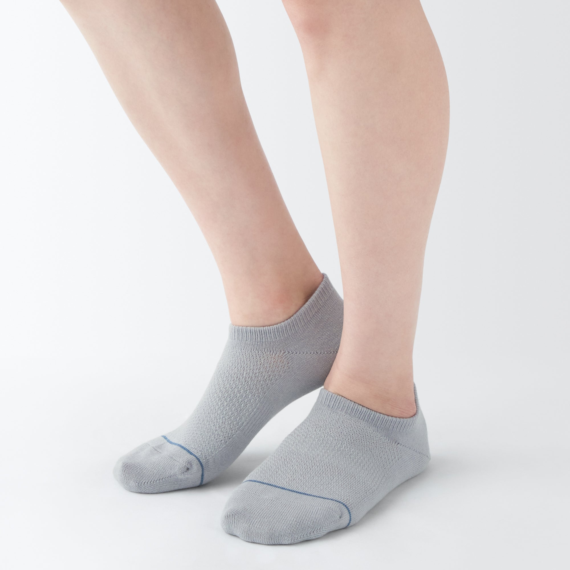 Right Angle Breathable Mesh Sneaker Socks