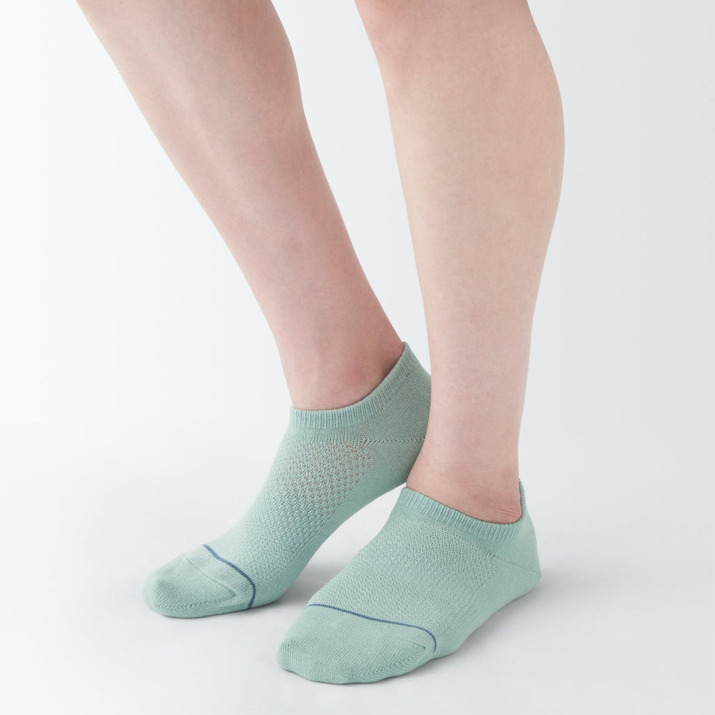Right Angle Breathable Mesh Sneaker Socks