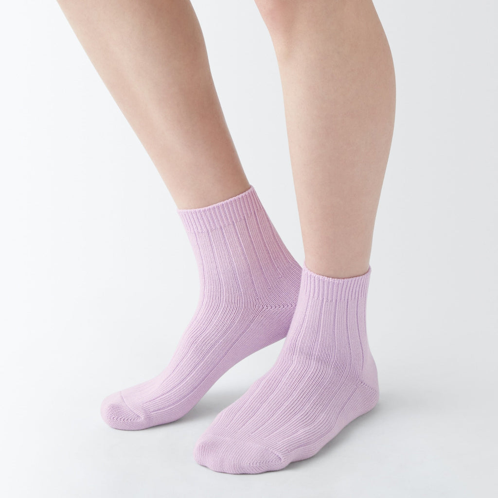 Right Angle Loose Top Short Socks