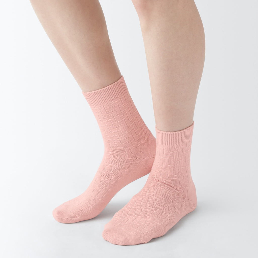 Right Angle Loose Top Short Socks