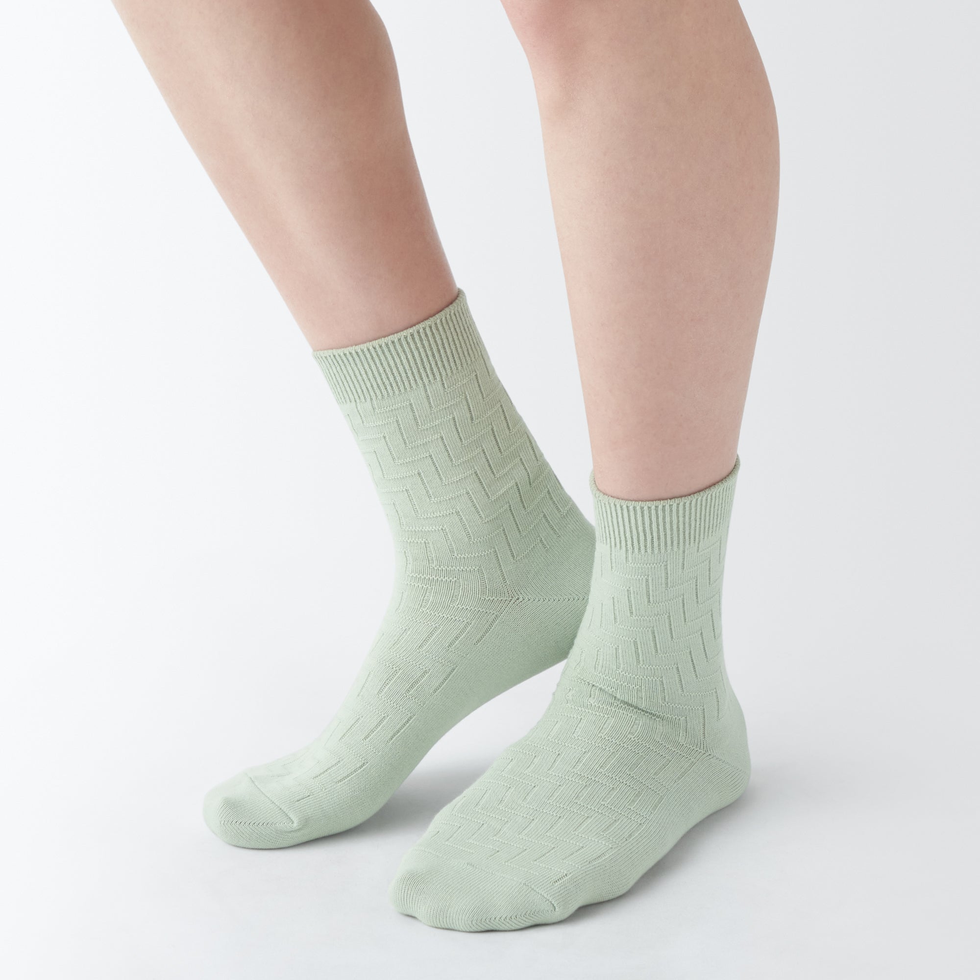 Right Angle Loose Top Short Socks