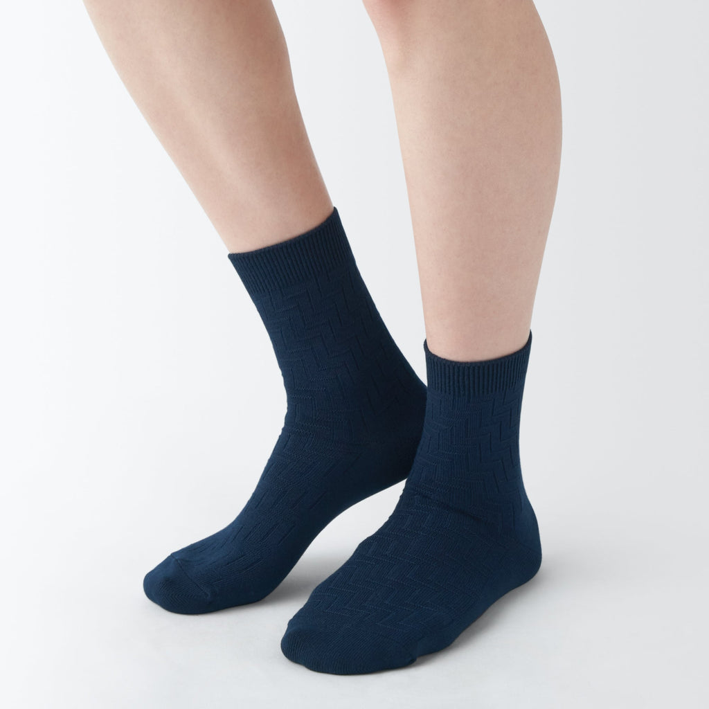 Right Angle Loose Top Short Socks