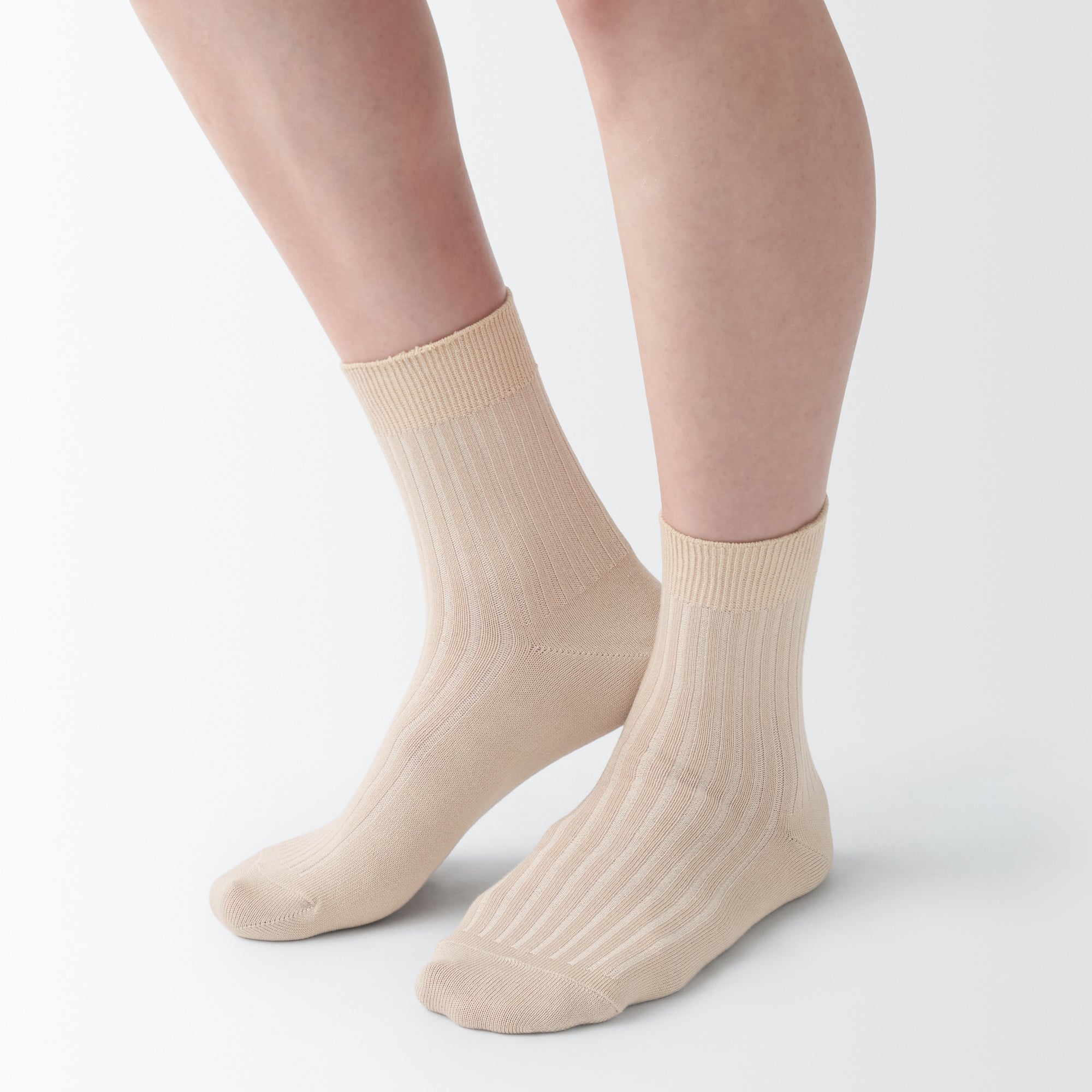 Right Angle Loose Top Short Socks
