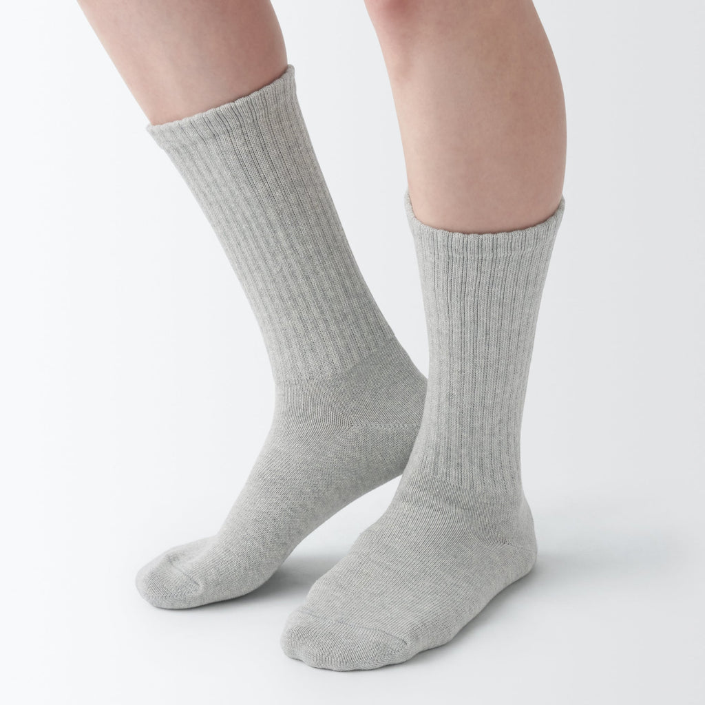 Right Angle Loose Top Loose Fit Socks