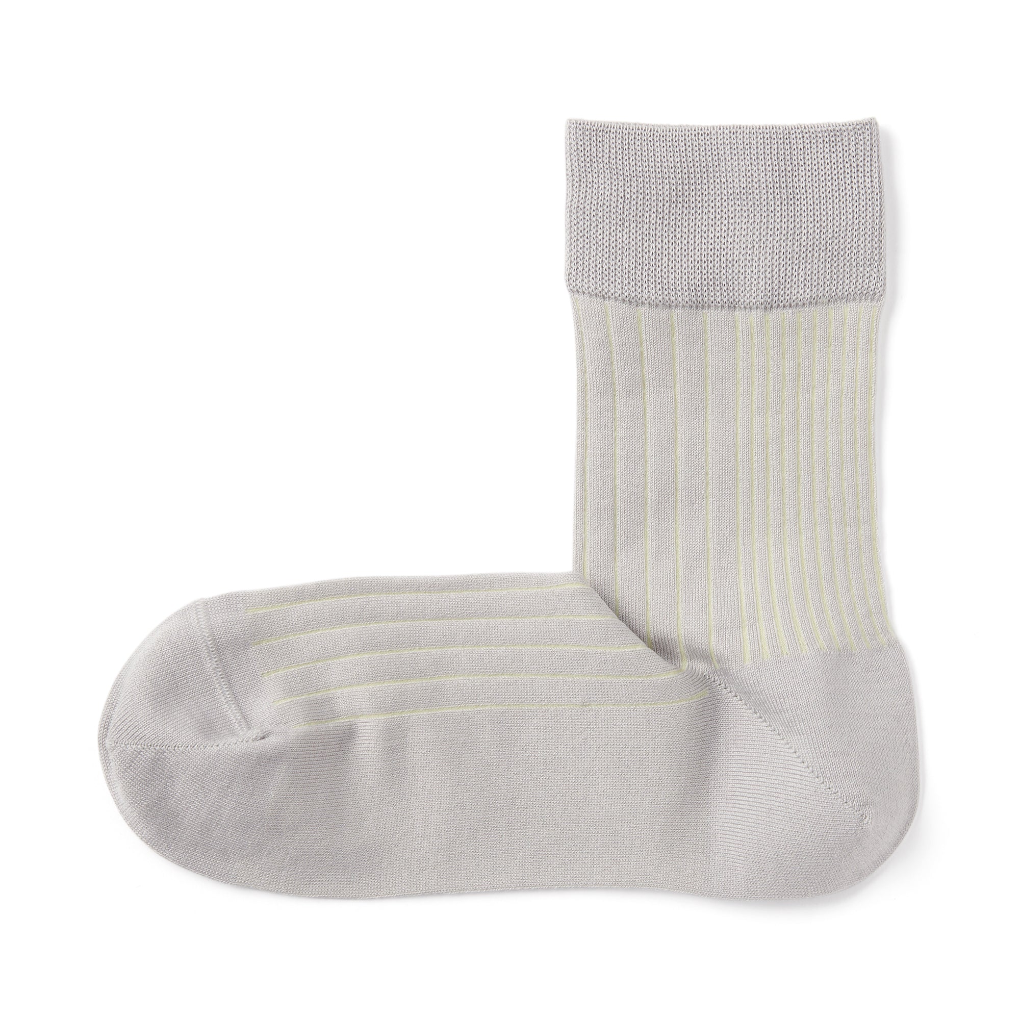 Lustrous Cotton Yarn Short Socks