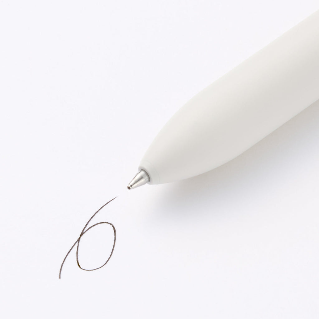 Smooth Oil Ink 4-Color Ballpoint Pen 0.7 mm