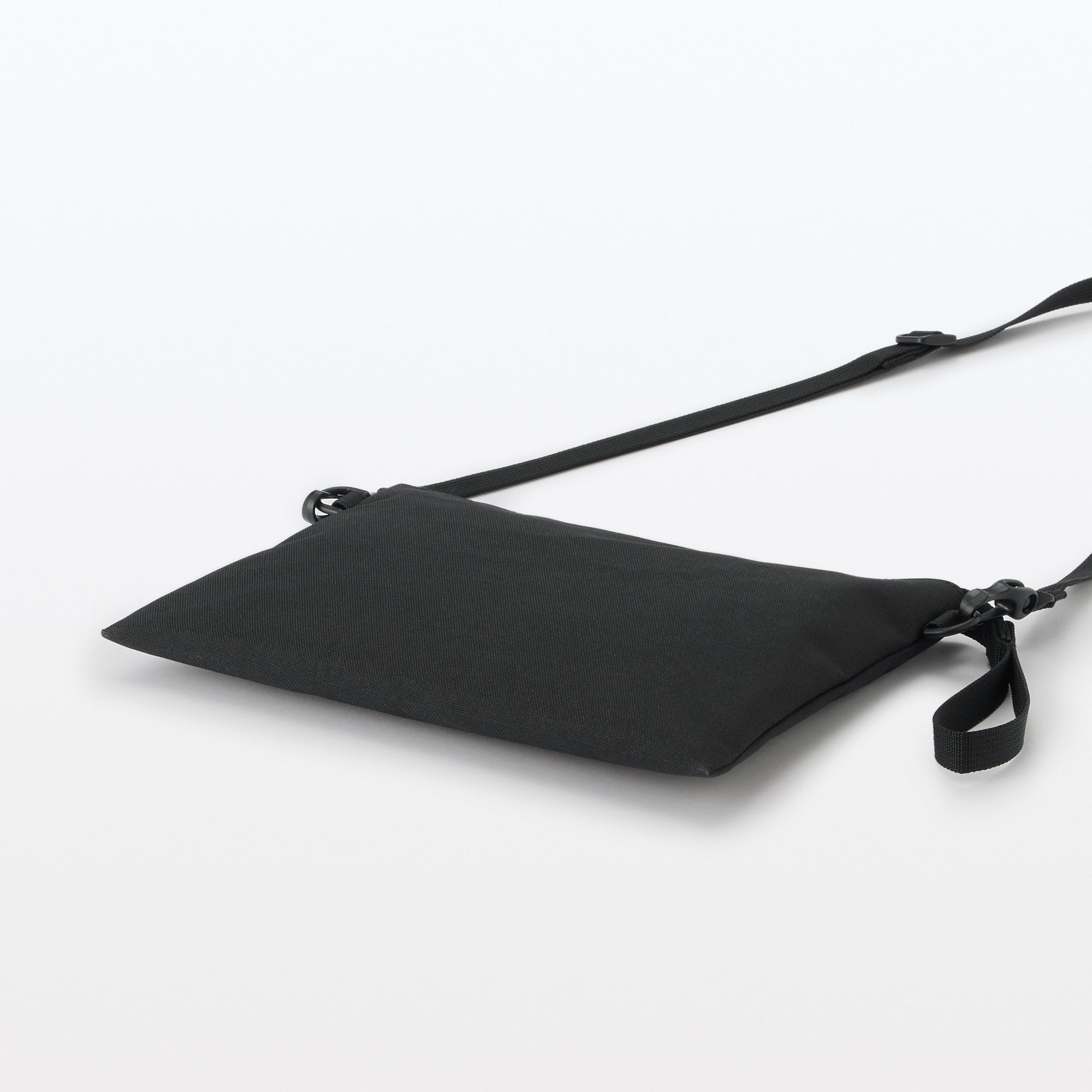 2-Way Water Repellent Sacoche / Crossbody Bag