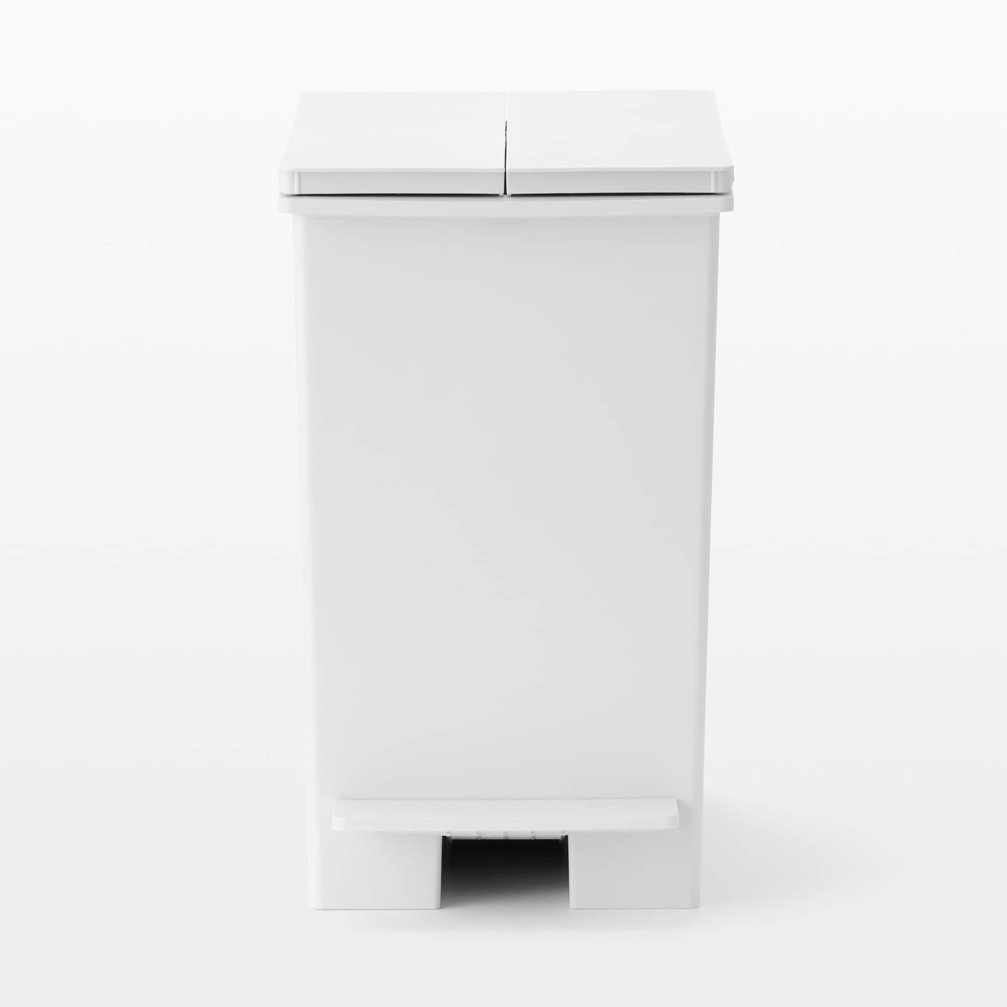 Polypropylene Pedal Dust Bin with Double-Hinged Lid - 5.6 gal