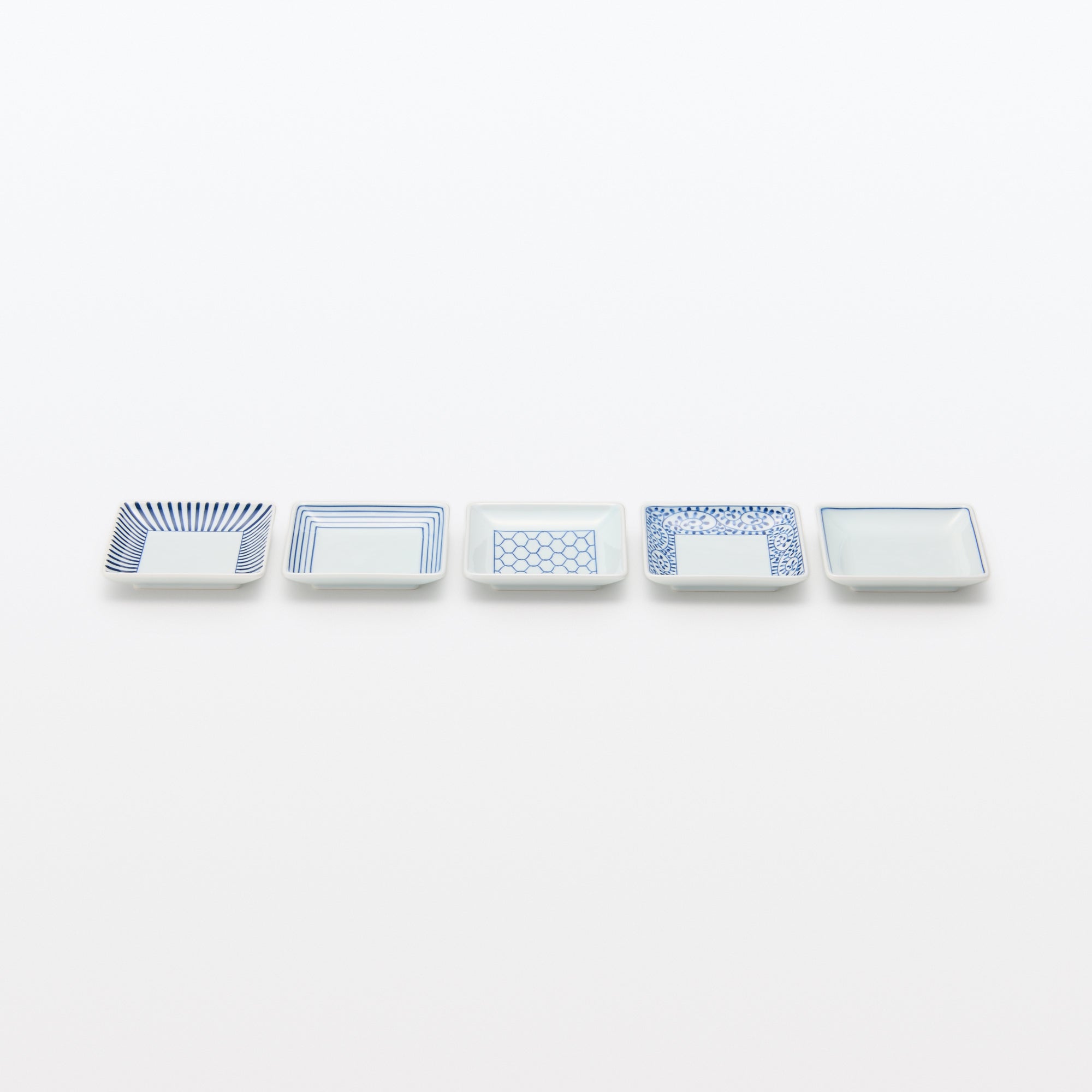 Hasami Ware Square Plate - Mesh Pattern