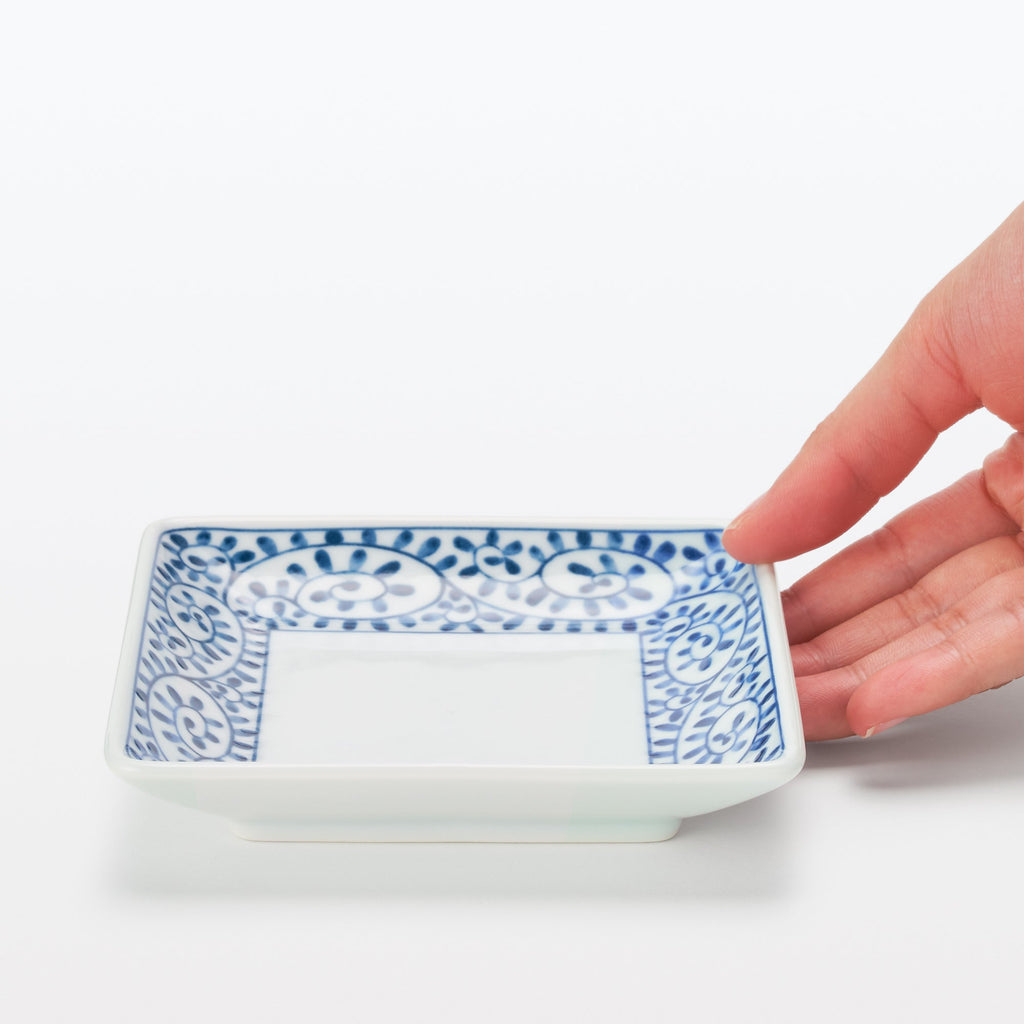 Hasami Ware Square Plate - Arabesque Pattern