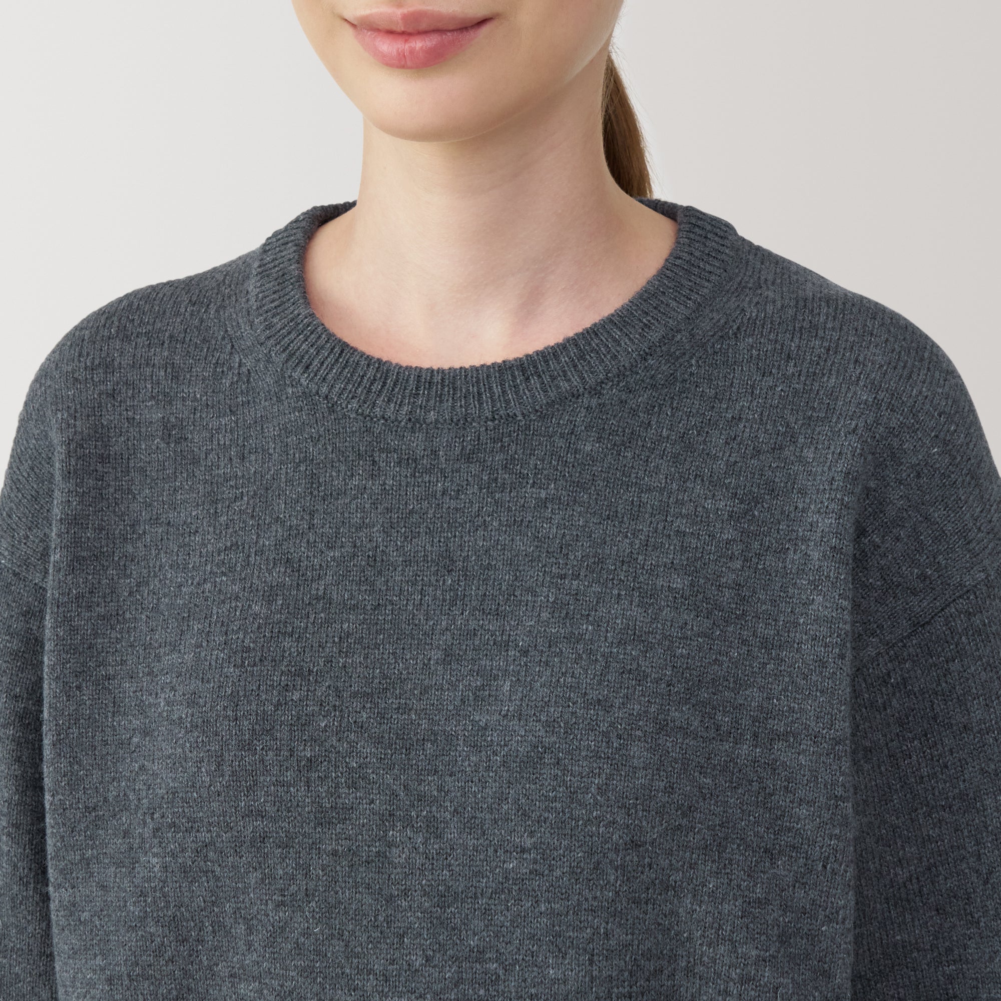 Women's Washable Mid-Gauge Crewneck Sweater