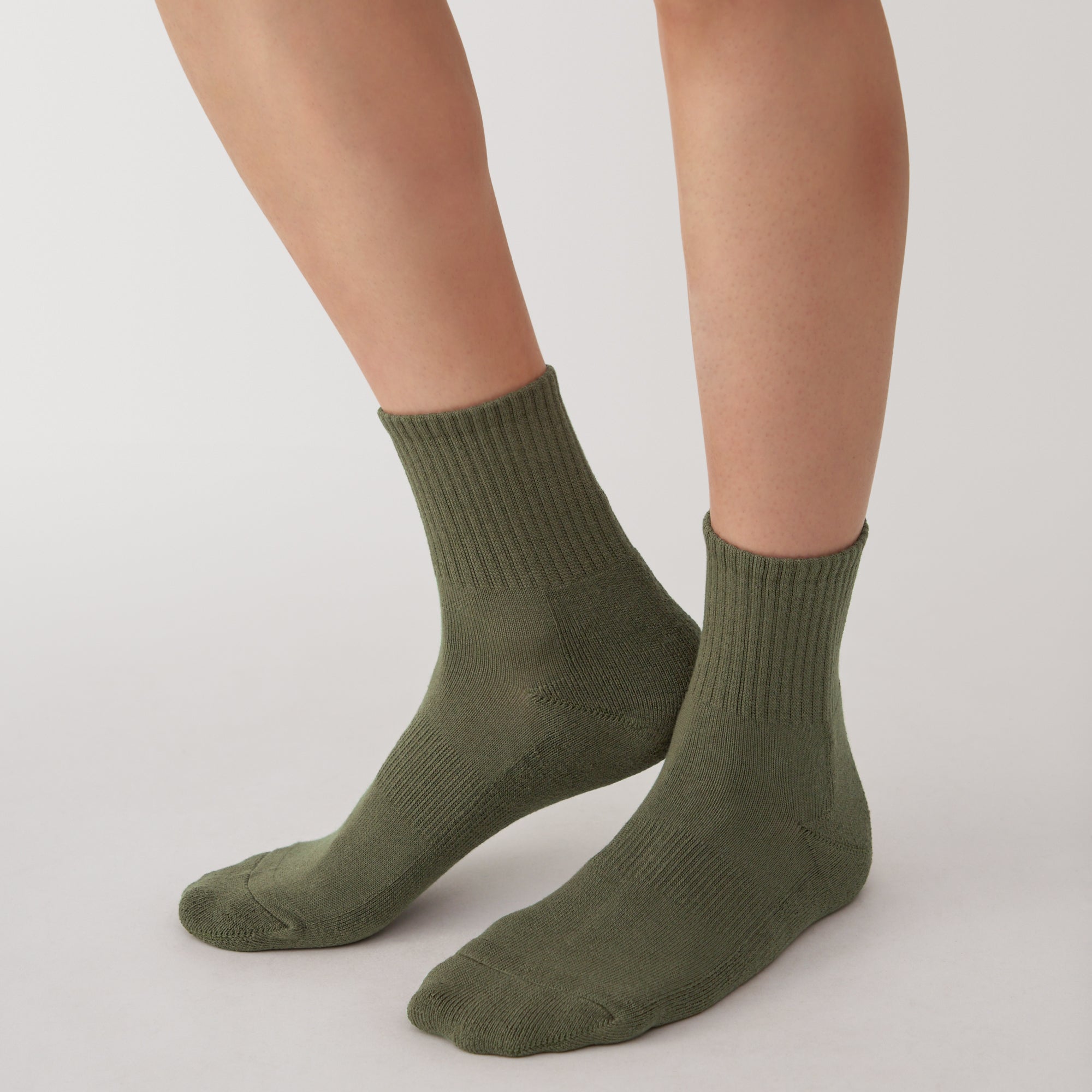 Right Angle Pile Short Socks