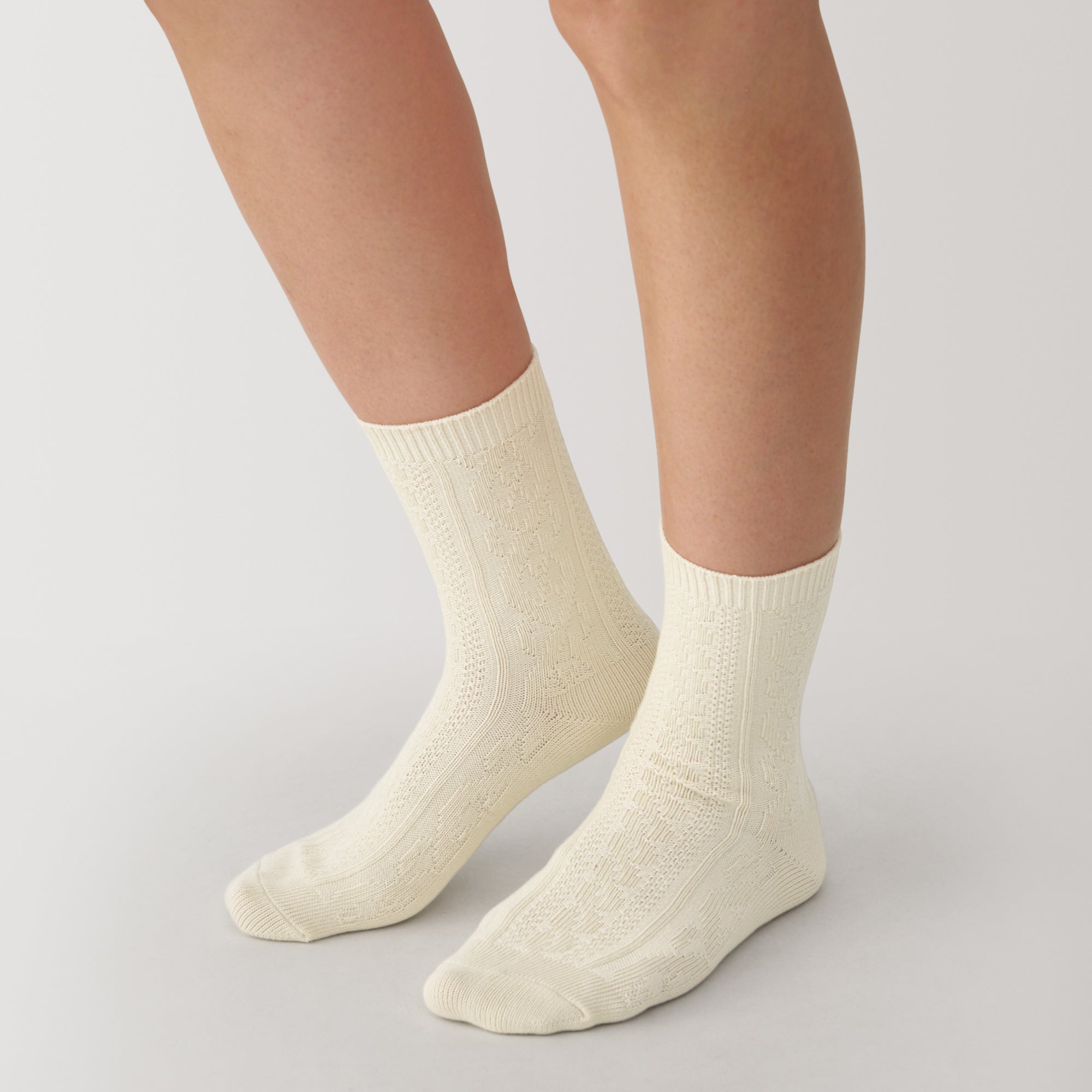 Right Angle Loose Top Cable Stitch Socks