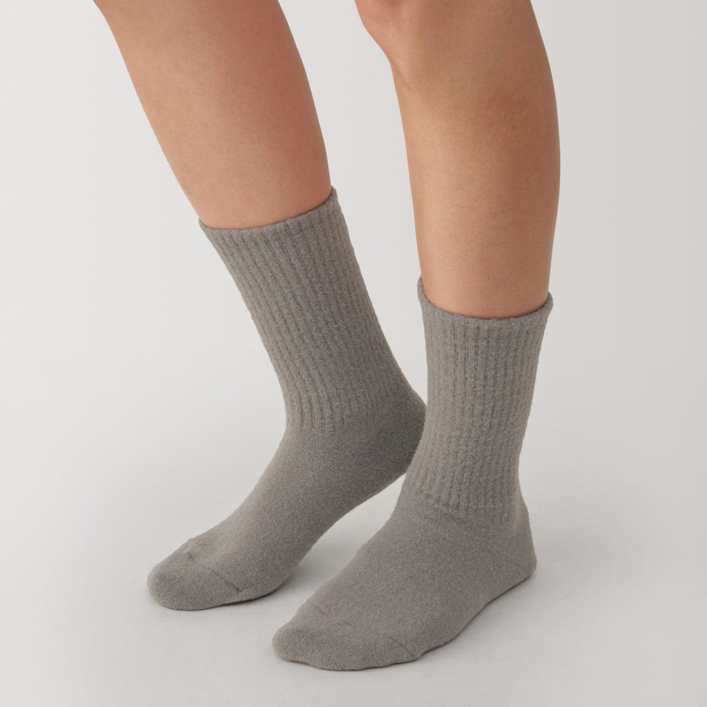 Right Angle Loose Top Socks