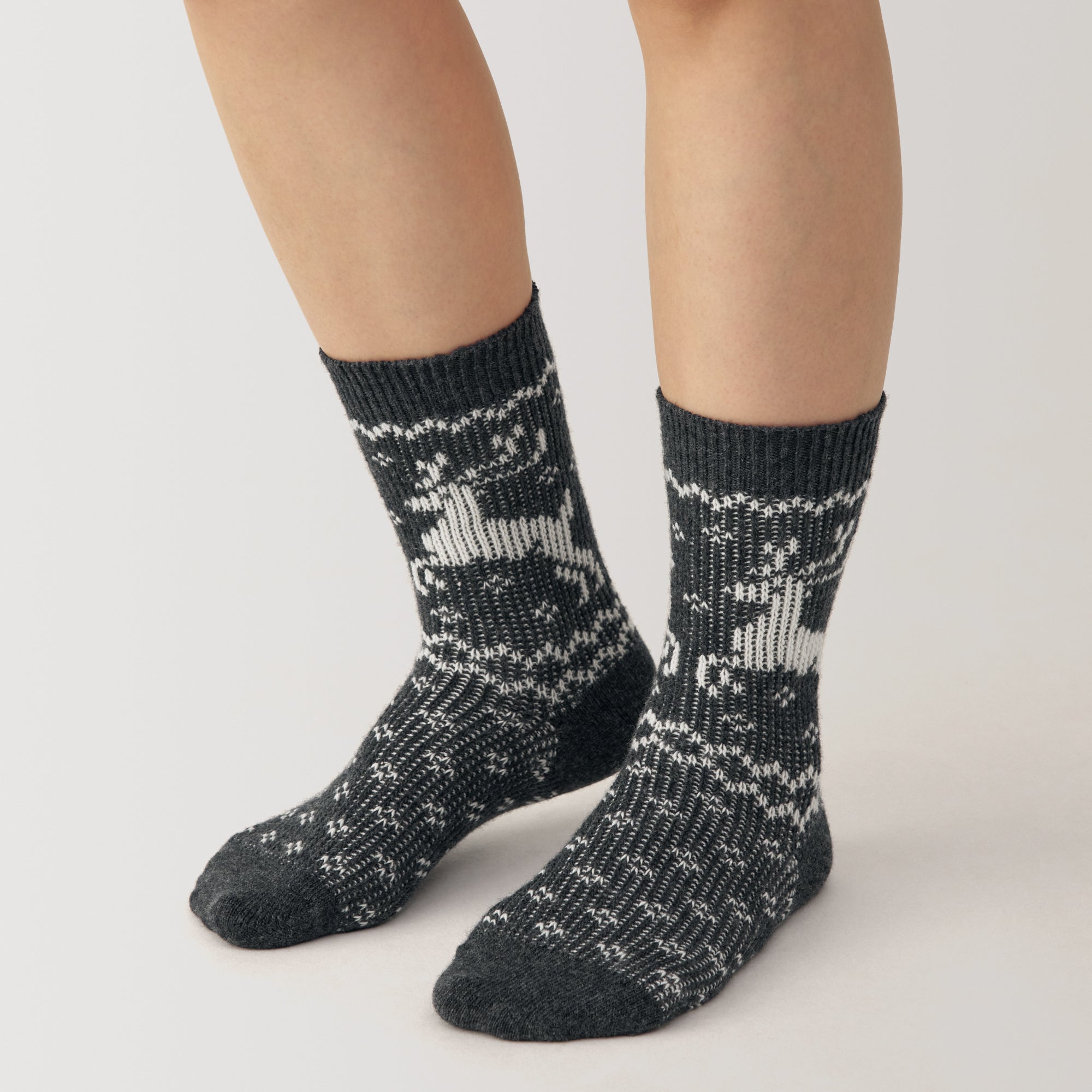 Right Angle Loose Top Reindeer Pattern Socks