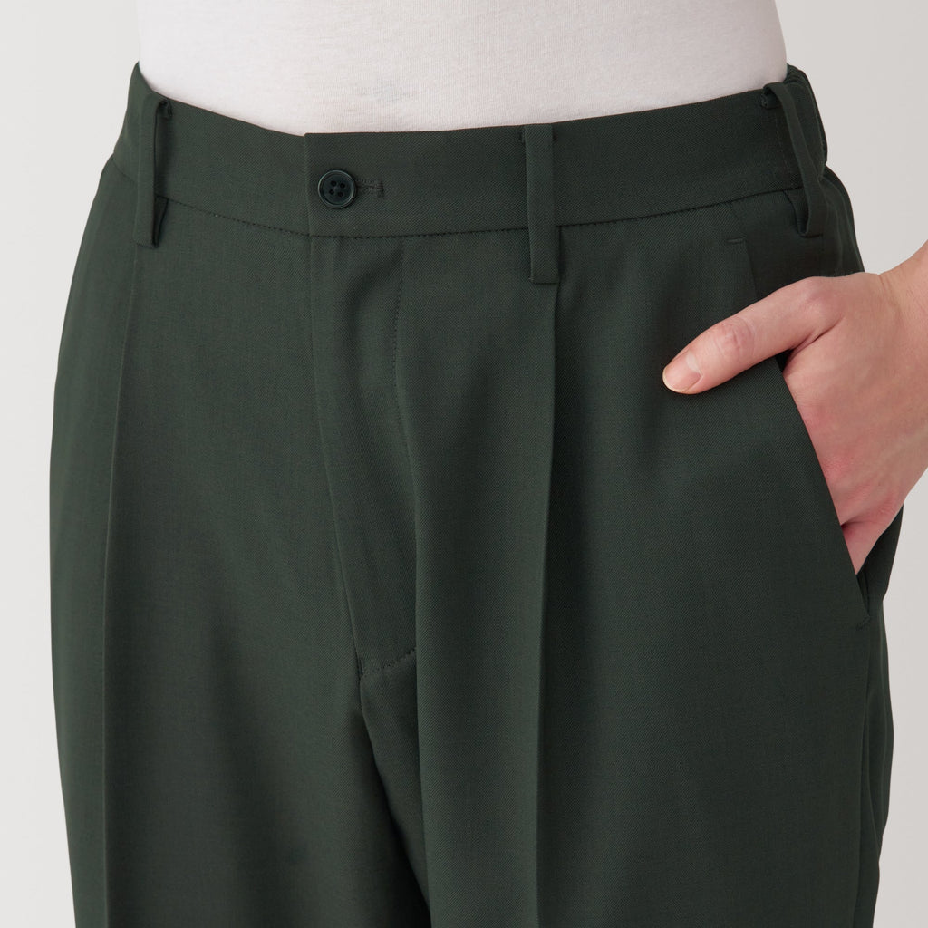 Men's Wrinkle-Free Stretch Single-Dart Pants