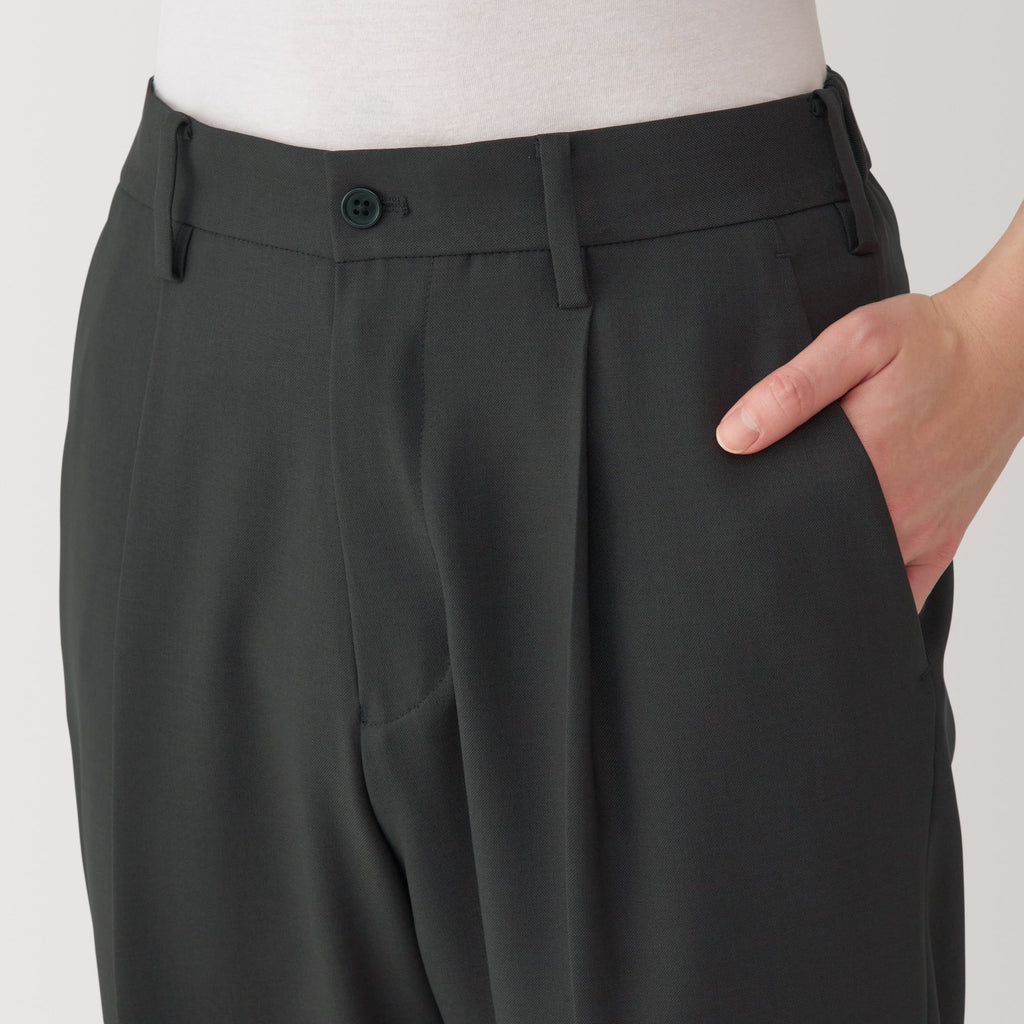 Men's Wrinkle-Free Stretch Single-Dart Pants