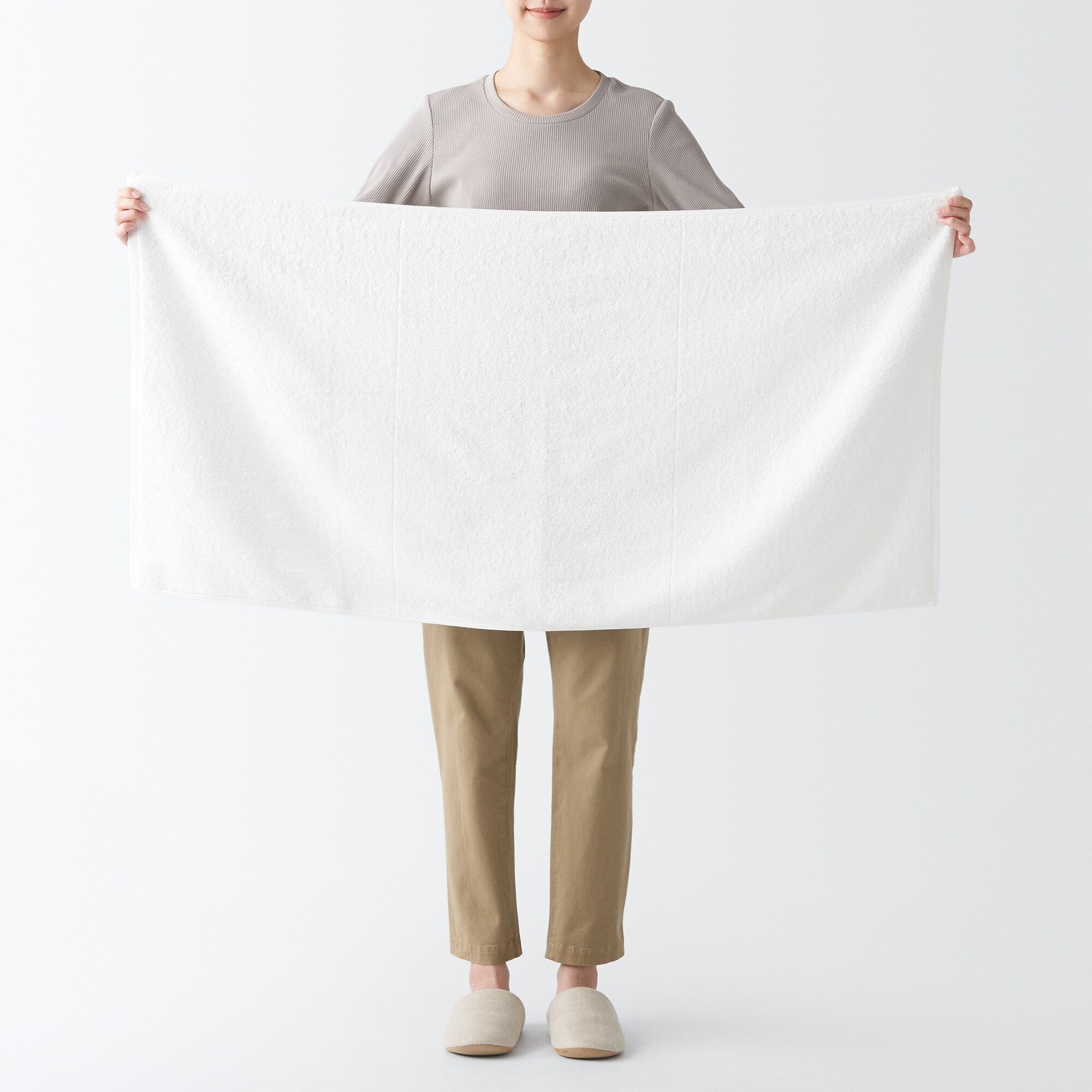 Twin Pile Small Bath Towel with Loop