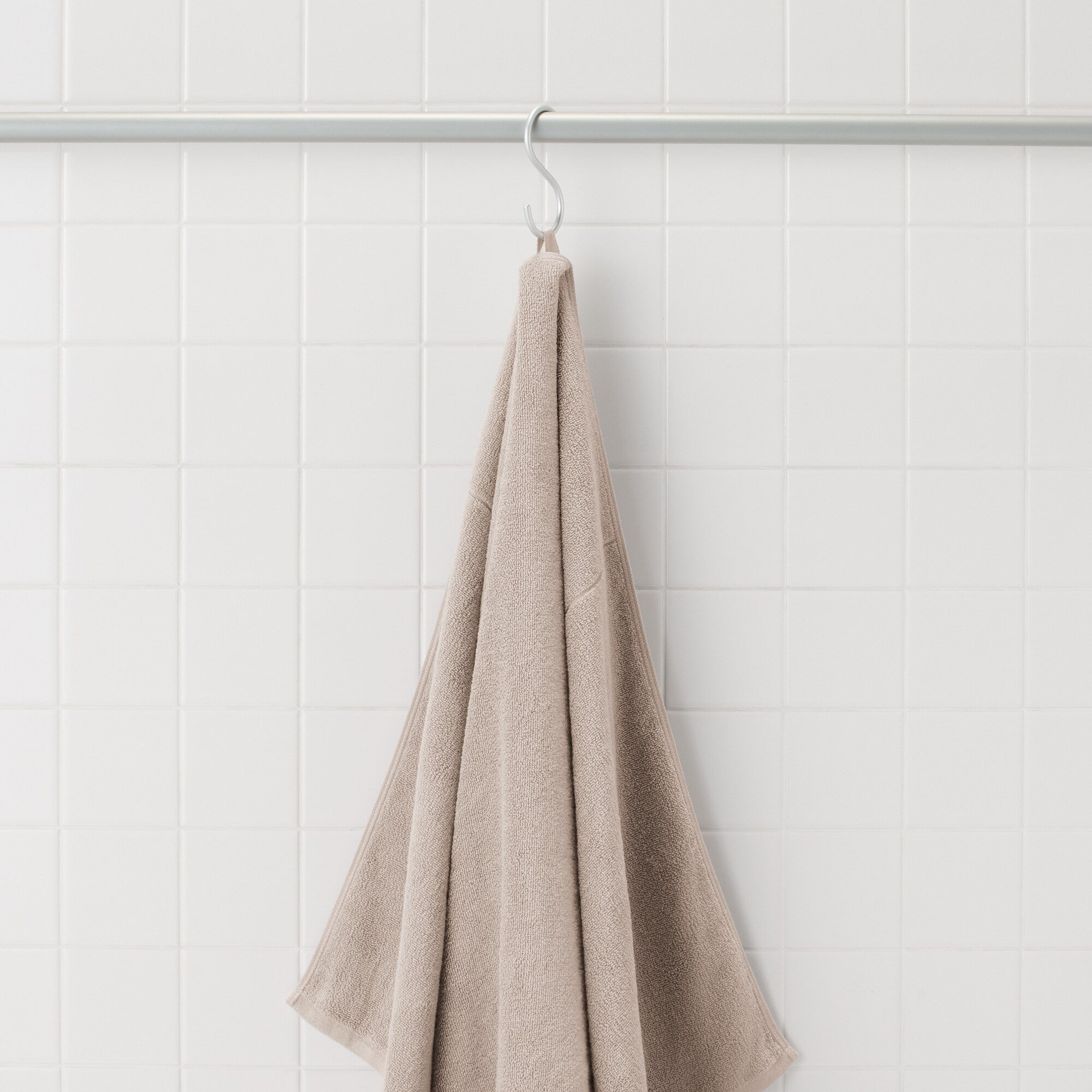 Twin Pile Bath Towel with Loop