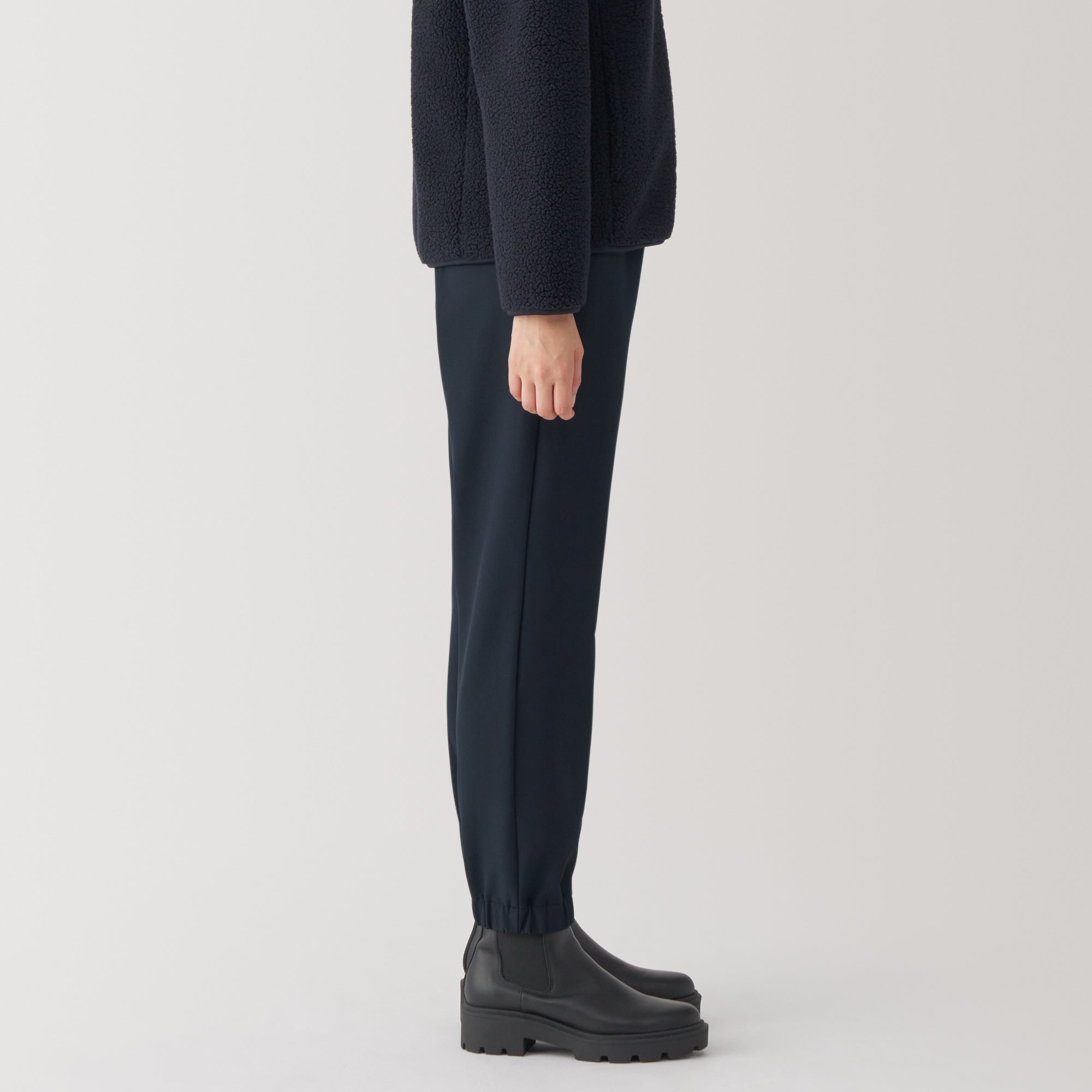 Women's Wind Repellent Stretch Easy Tapered Pants
