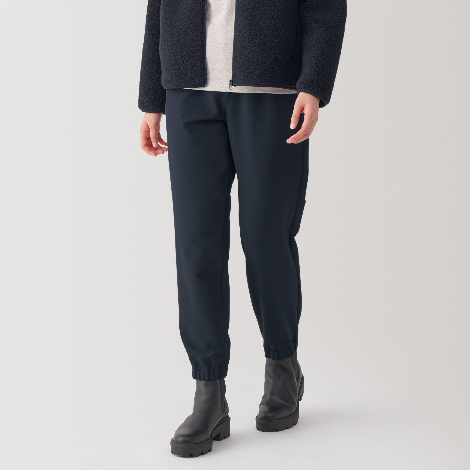 Women's Wind Repellent Stretch Easy Tapered Pants