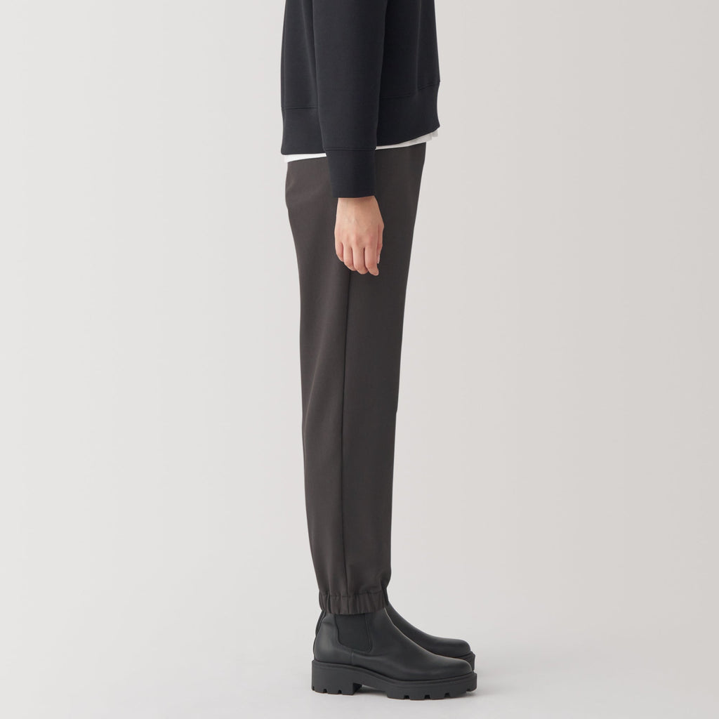 Women's Wind Repellent Stretch Easy Tapered Pants
