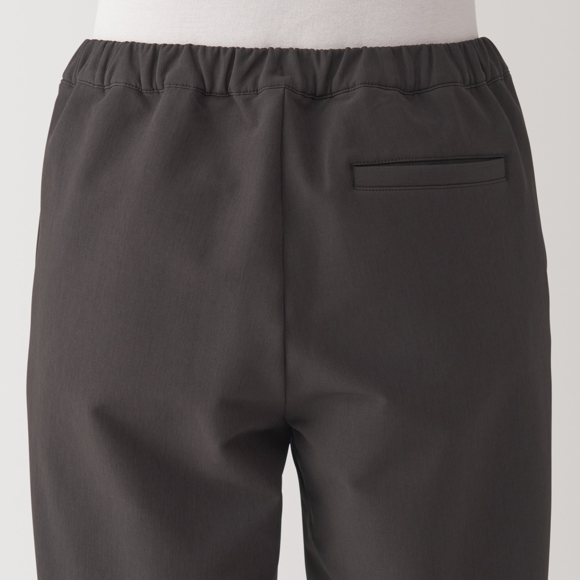 Women's Wind Repellent Stretch Easy Tapered Pants