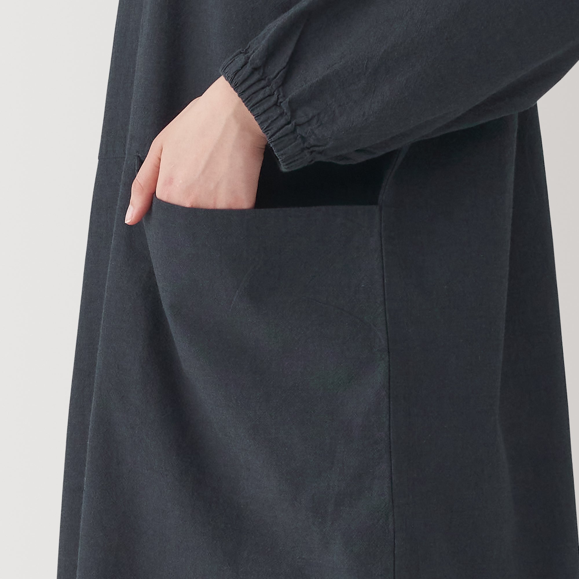 Easy Fit Long Sleeve Apron - Dark Gray