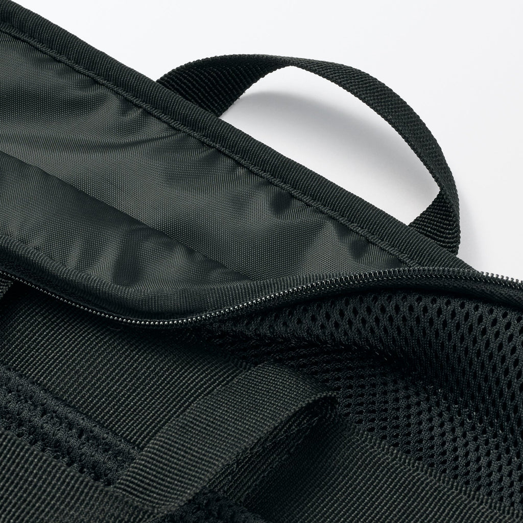 Polyester Vertical Cushioned Laptop Case - Black