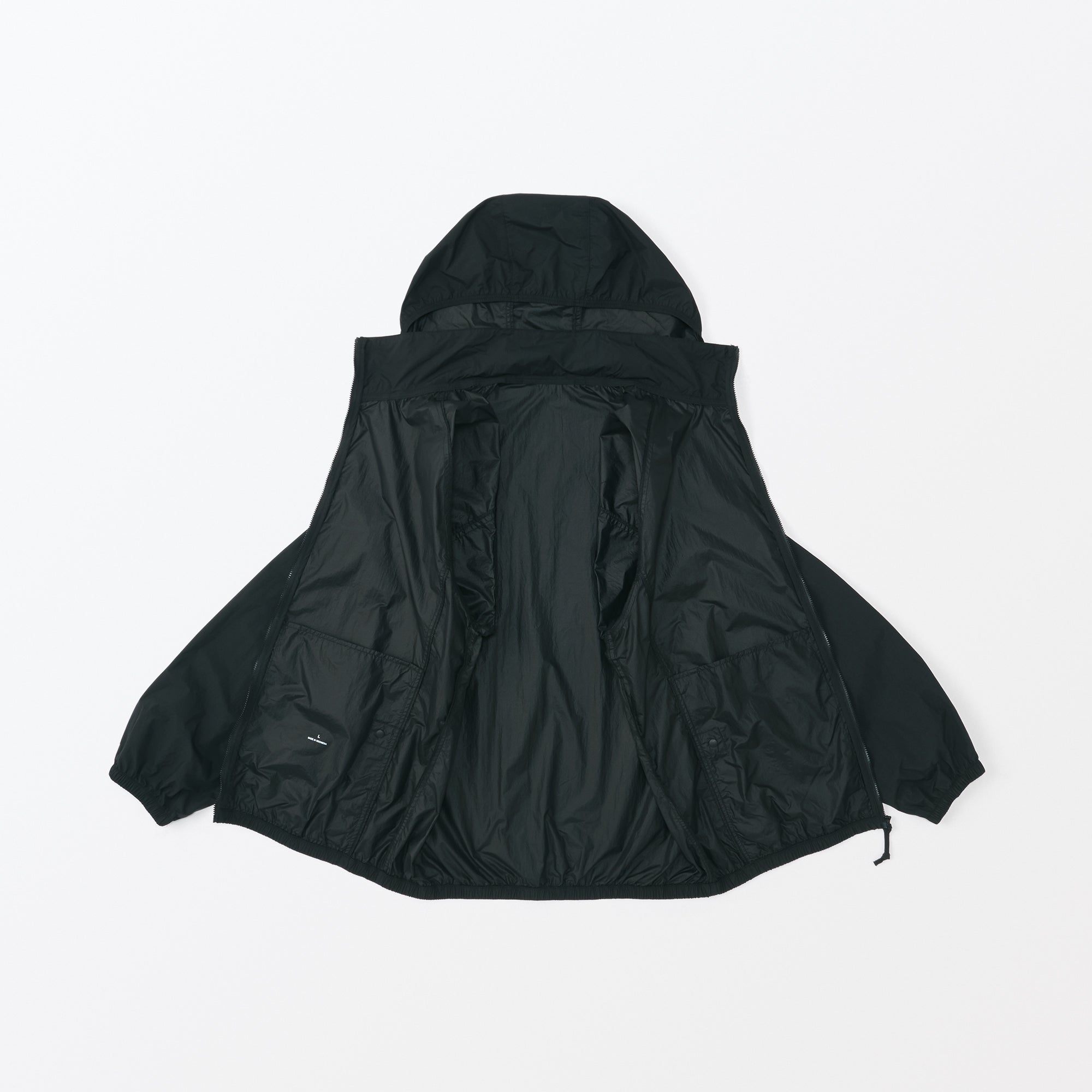 Men's Water Repellent Nylon Packable Windbreaker
