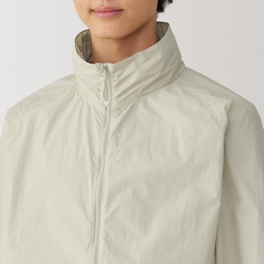 Men's Water Repellent Nylon Packable Windbreaker