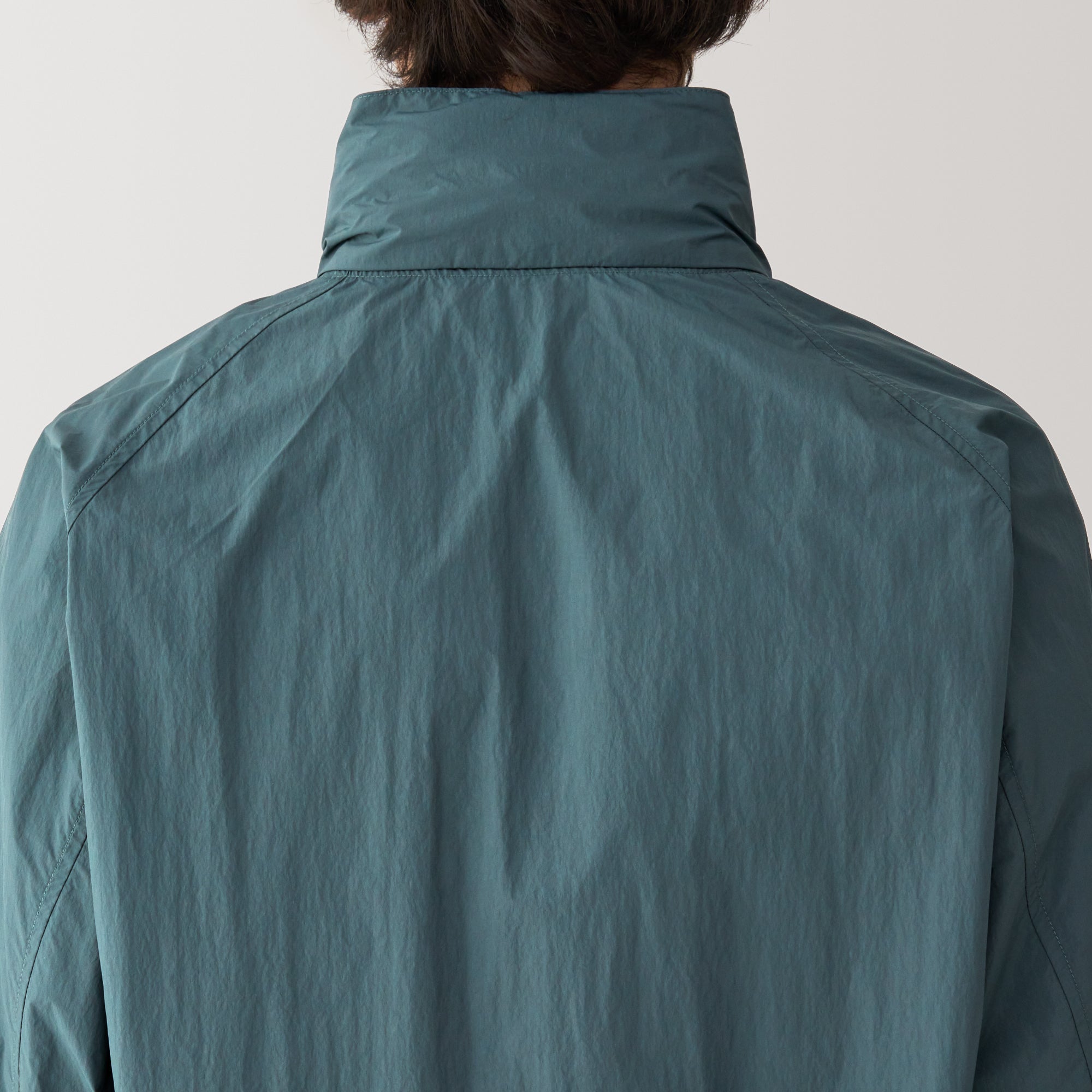 Men's Water Repellent Nylon Packable Windbreaker